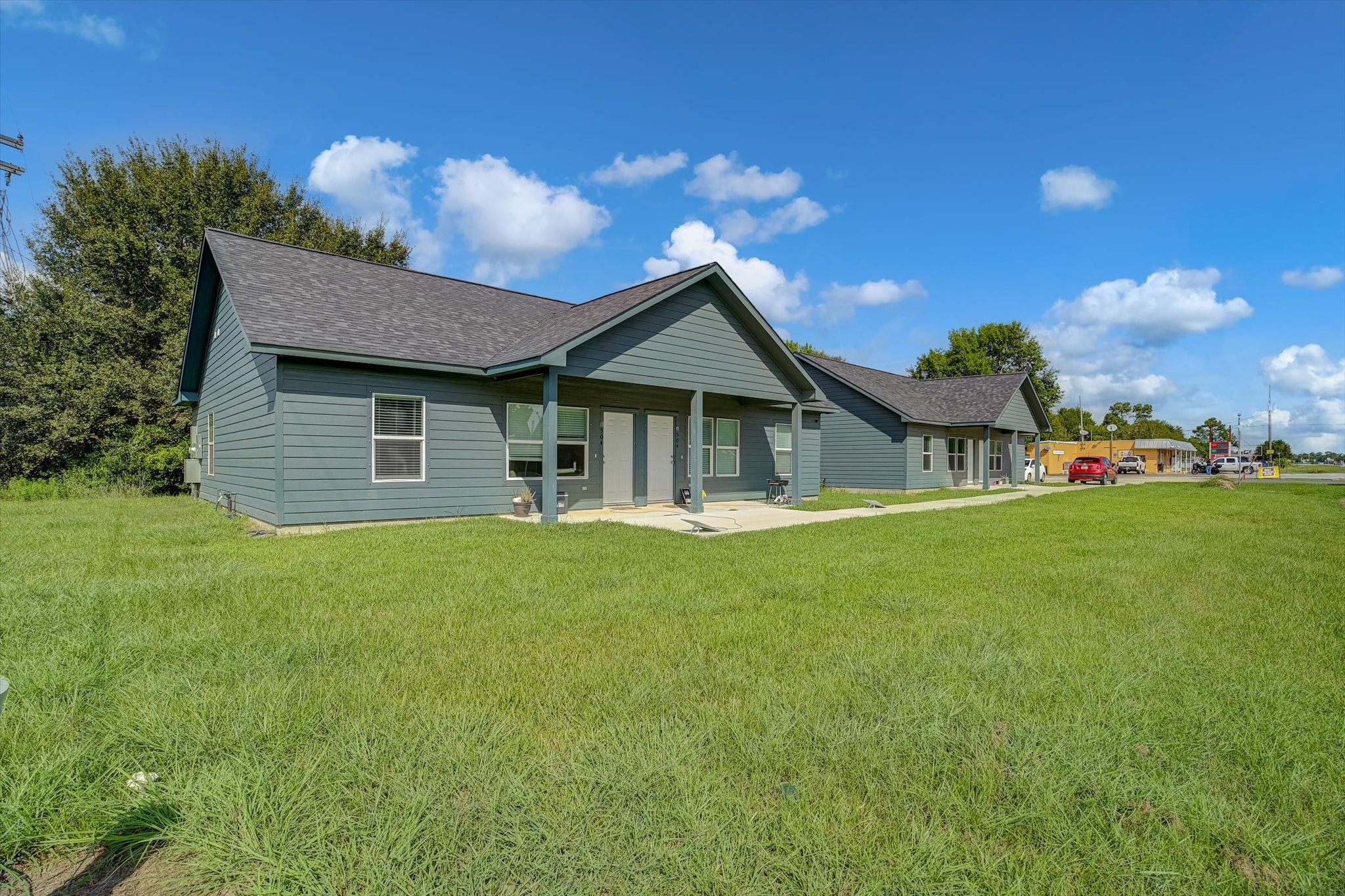 1318 Stowell Street Property Photo 6