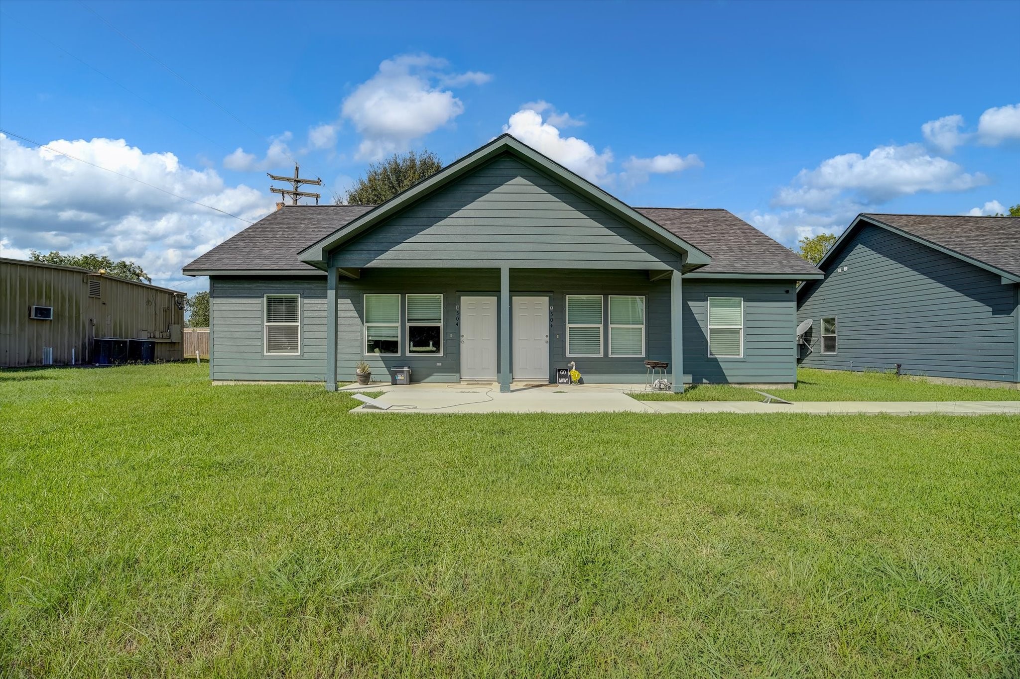 1318 Stowell Street Property Photo 7