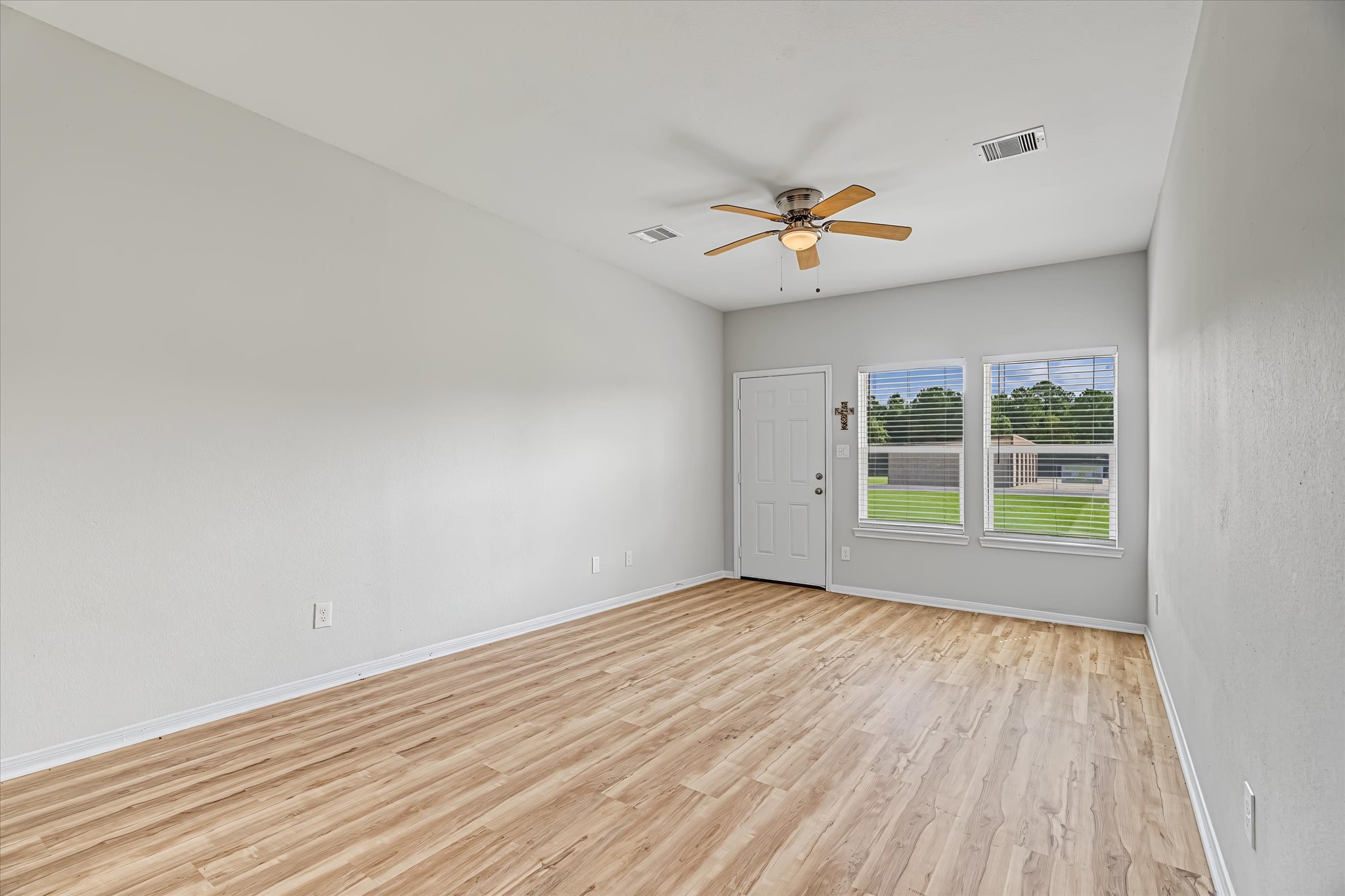 1318 Stowell Street Property Photo 16