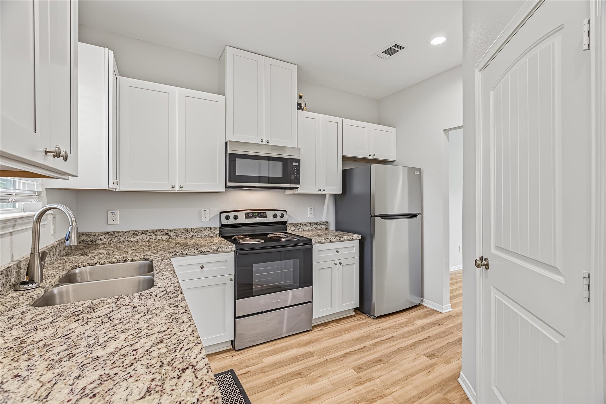 1318 Stowell Street Property Photo 20