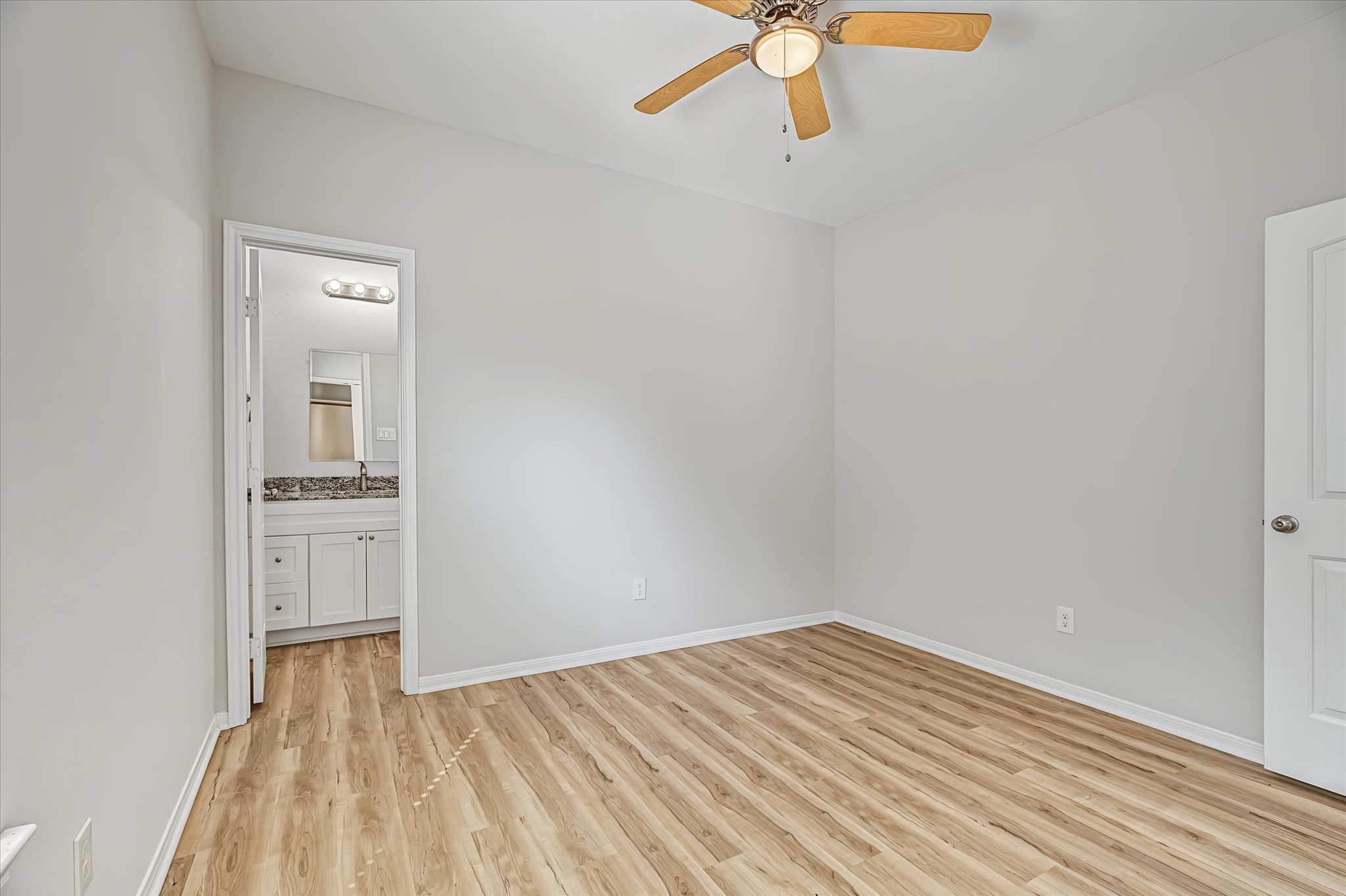 1318 Stowell Street Property Photo 26