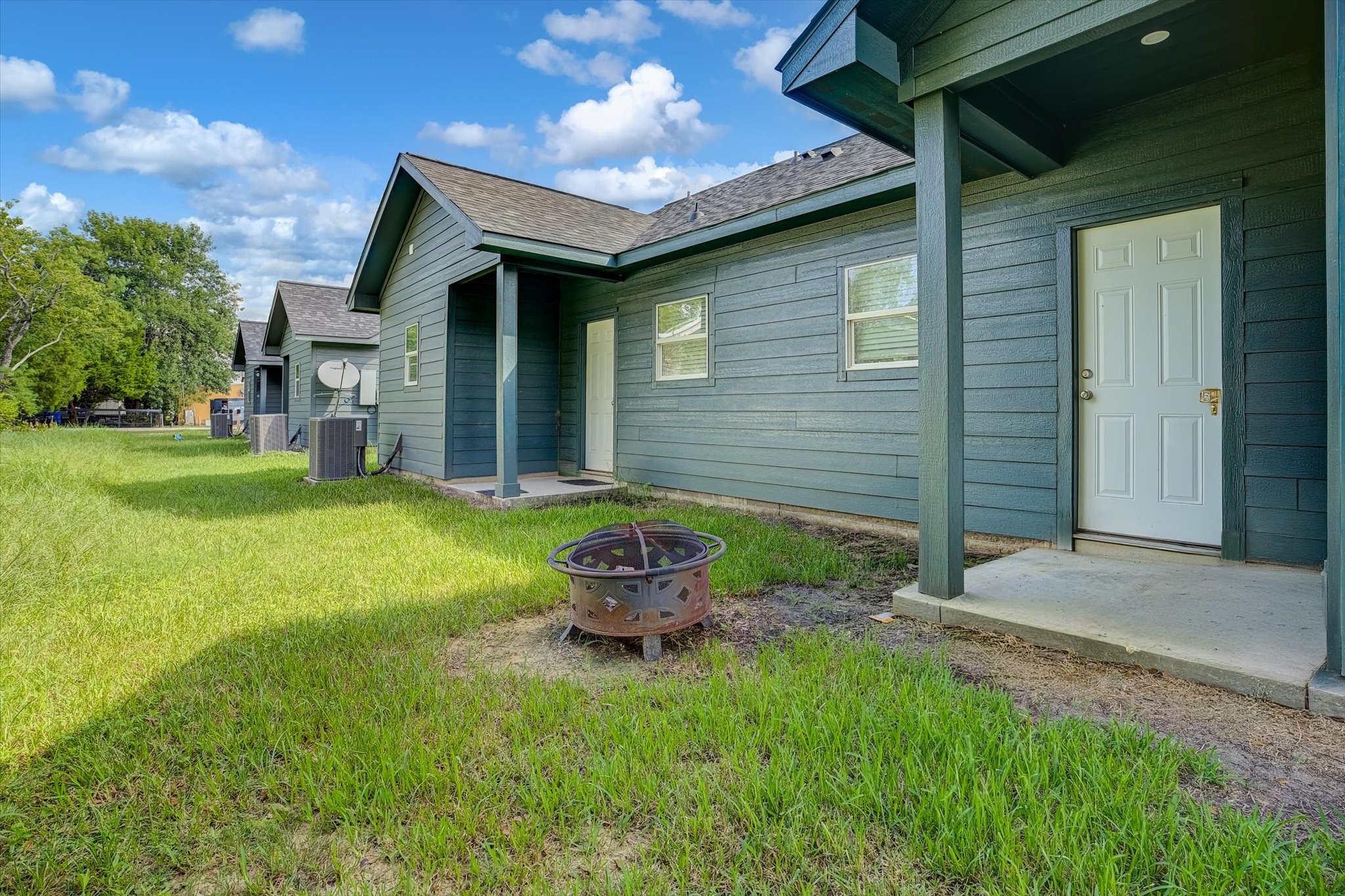 1318 Stowell Street Property Photo 35
