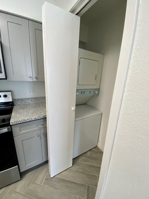 3900 Woodchase Drive 111 Property Photo 9