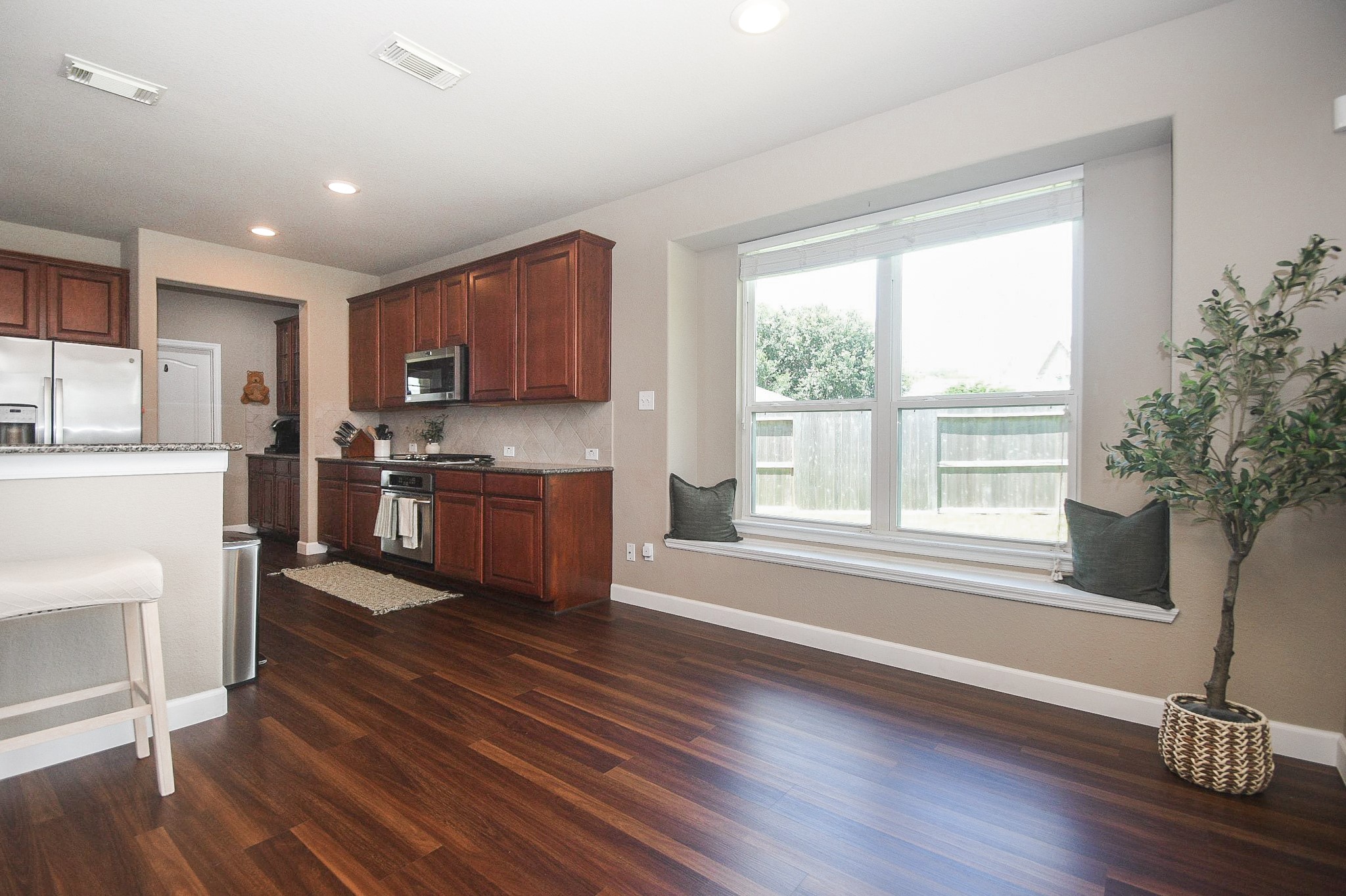 7902 Ascot Garden Property Photo 19