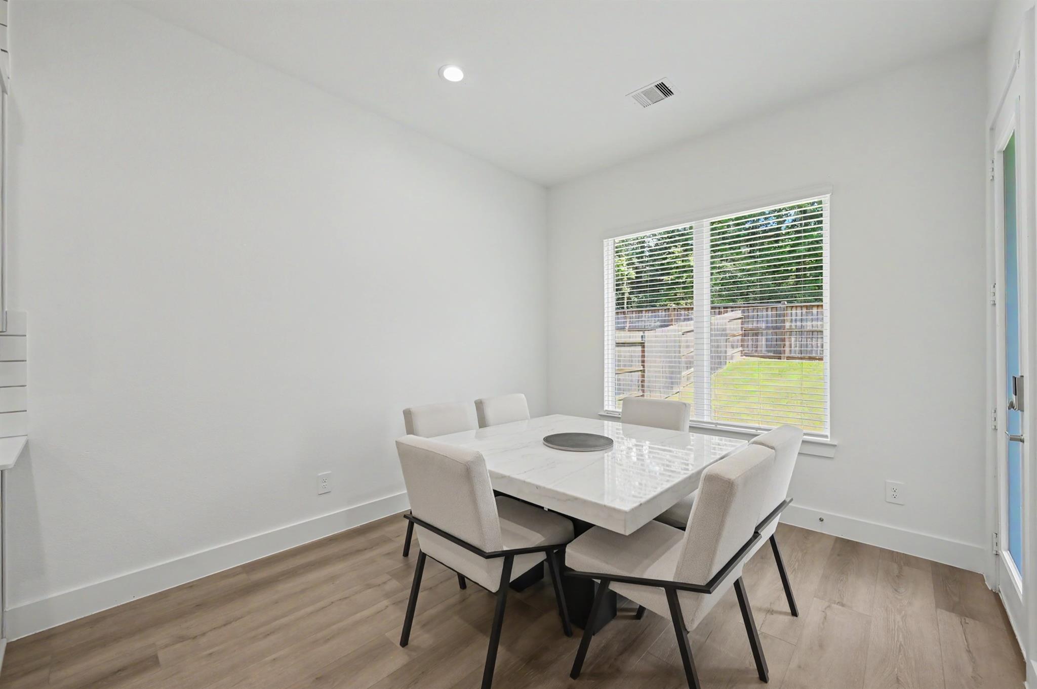 326 Springfield Terrace Drive Property Photo 14