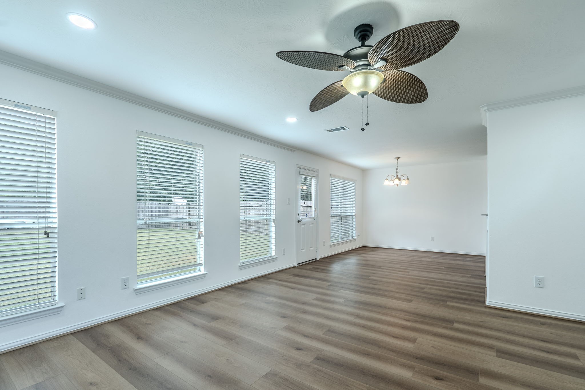 2811 Chaplin Place Drive Property Photo 4