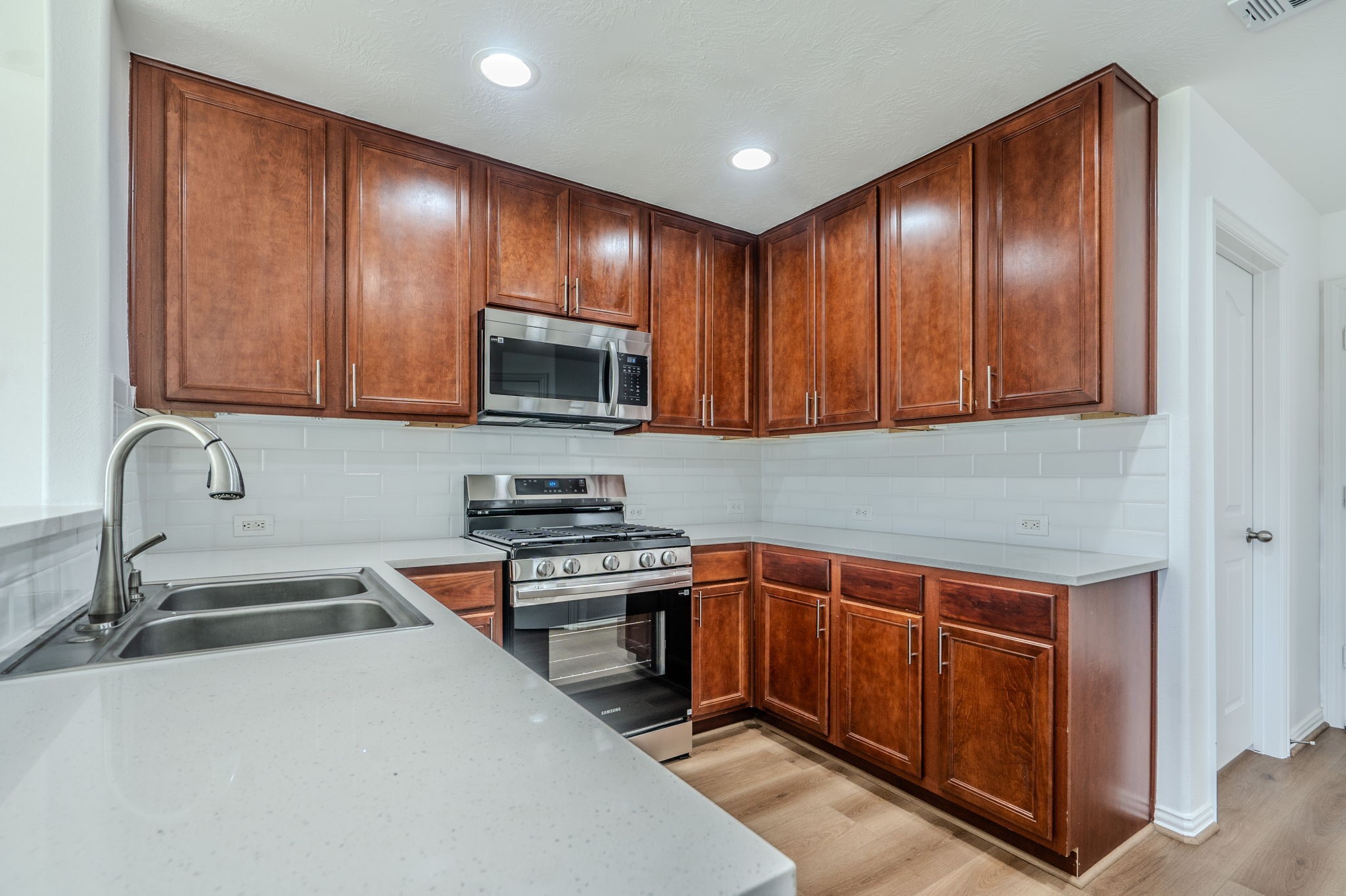 2811 Chaplin Place Drive Property Photo 10
