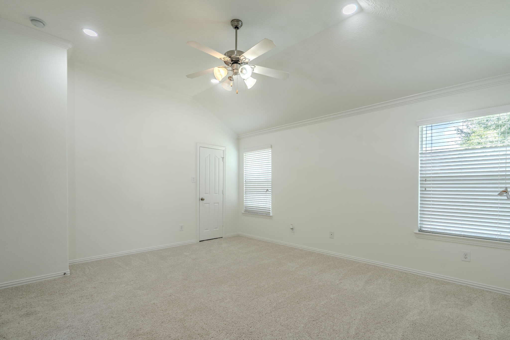 2811 Chaplin Place Drive Property Photo 13