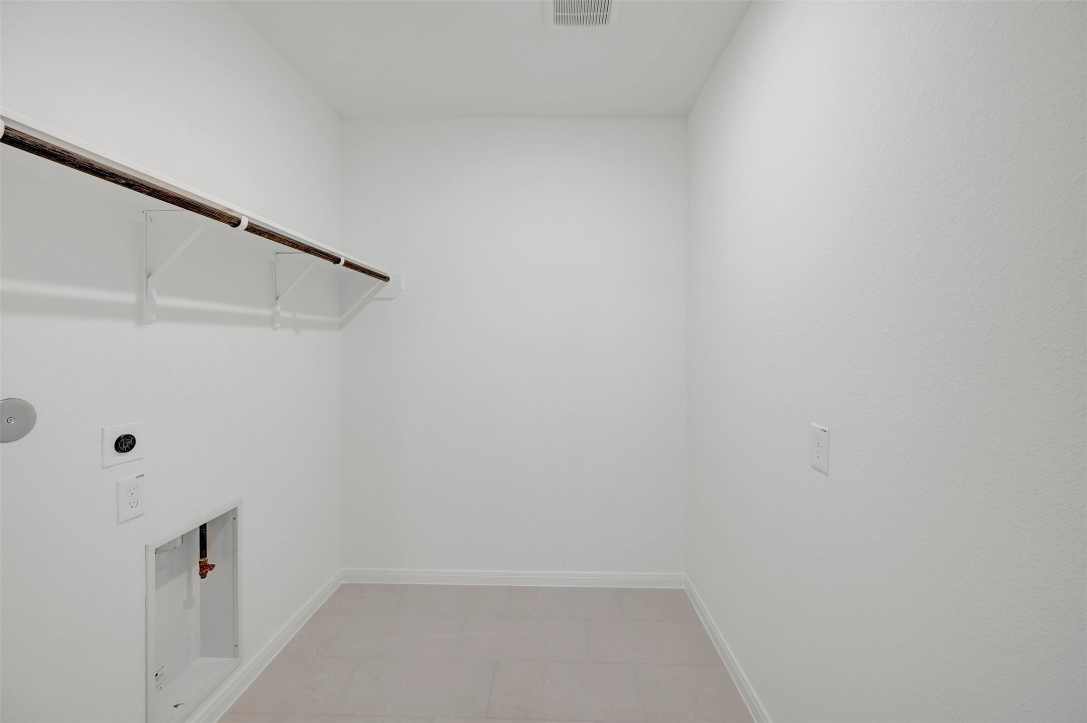 7133 Salt Dome Drive Property Photo 18