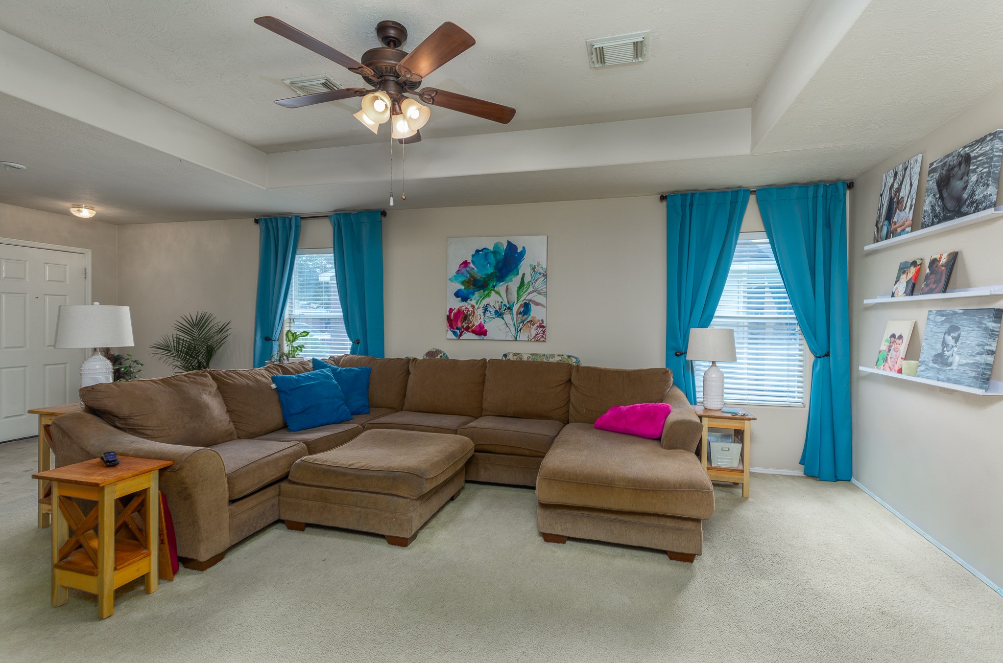 24027 Kingbriar Drive Property Photo 1