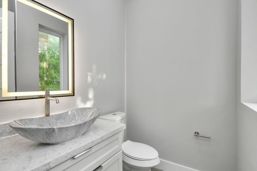 1320 Eberhard Street Property Photo 14