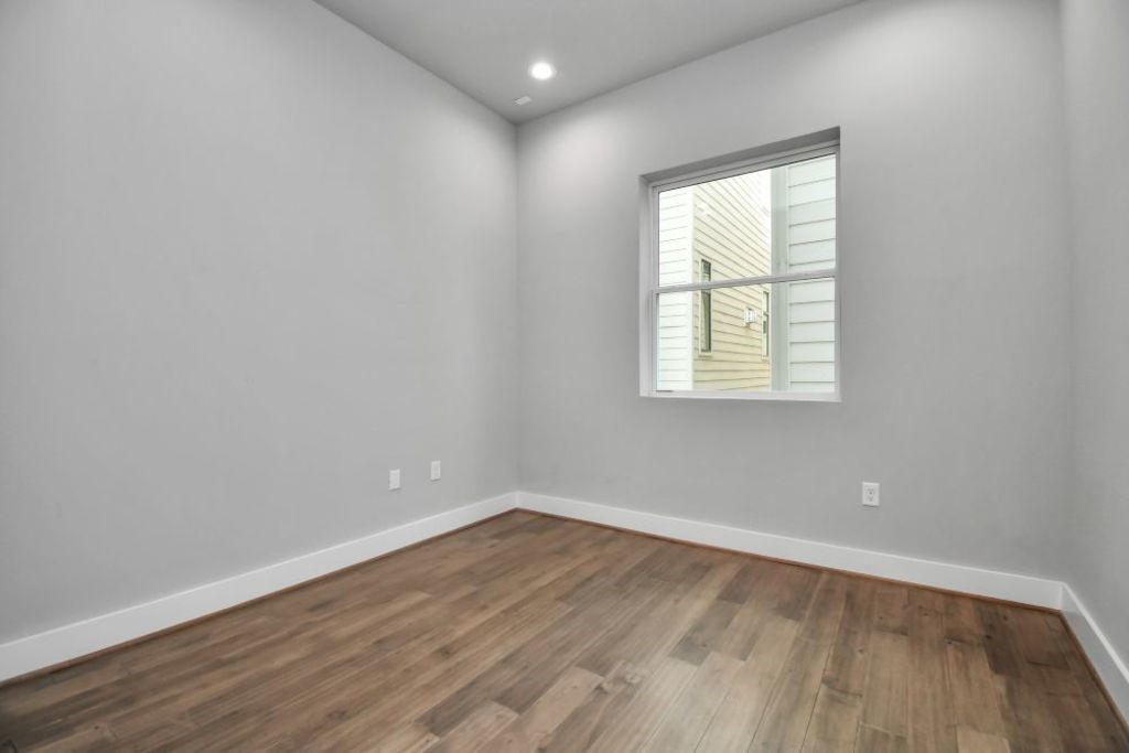 1320 Eberhard Street Property Photo 21
