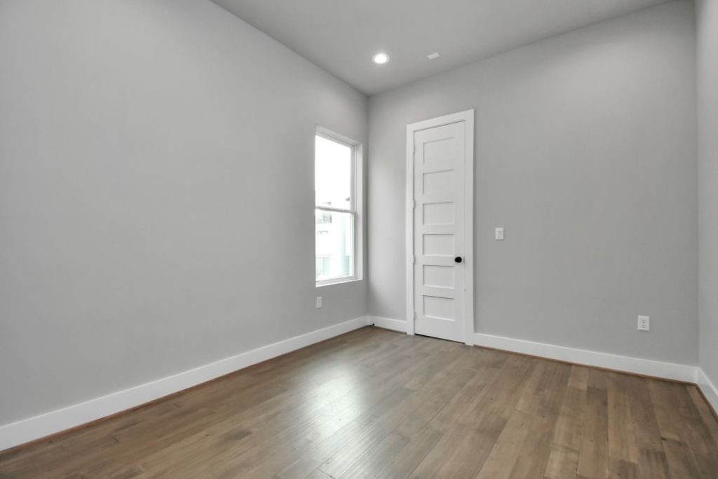 1320 Eberhard Street Property Photo 24