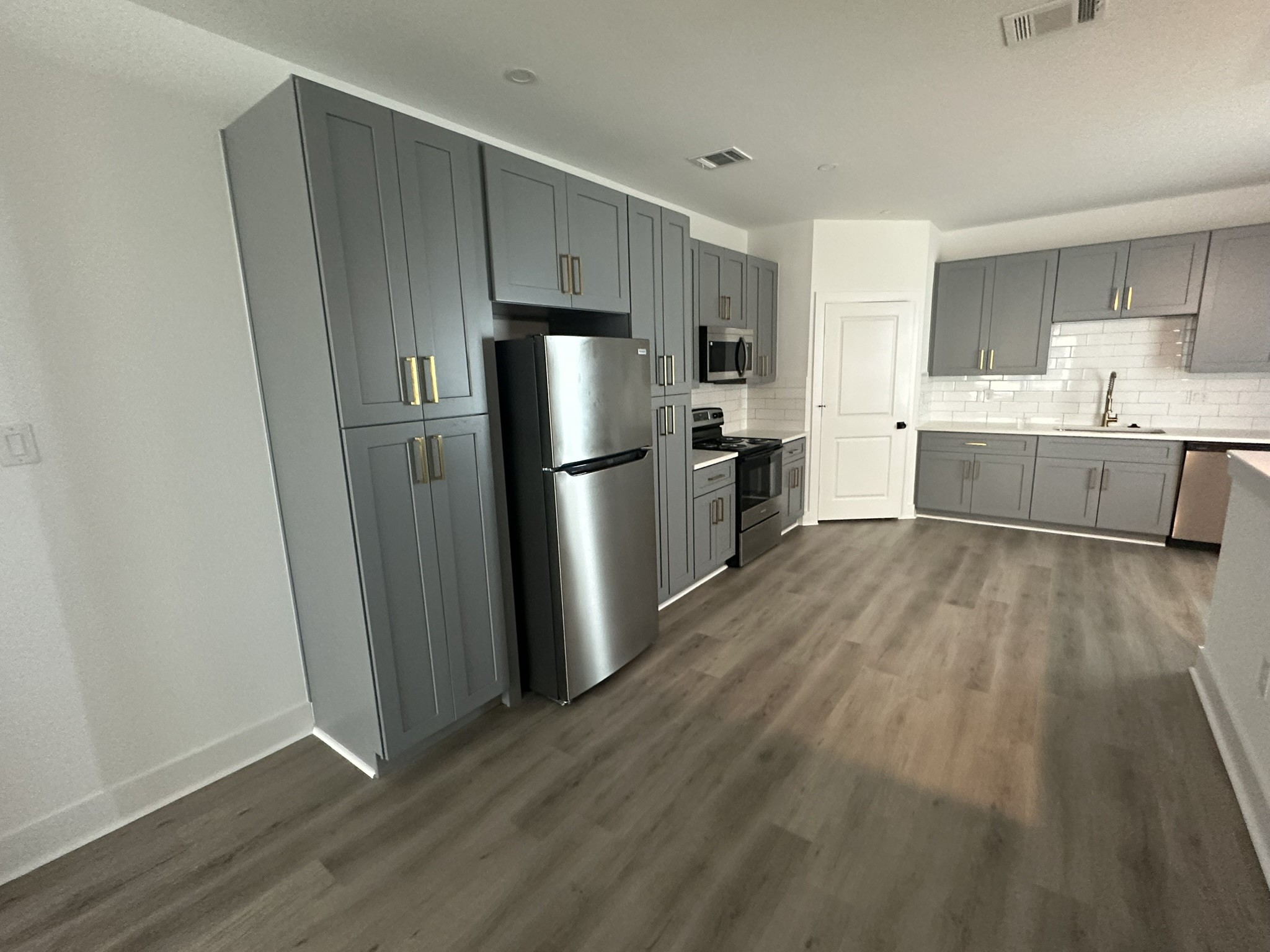 3251 Sauce Pan Way B Property Photo 4