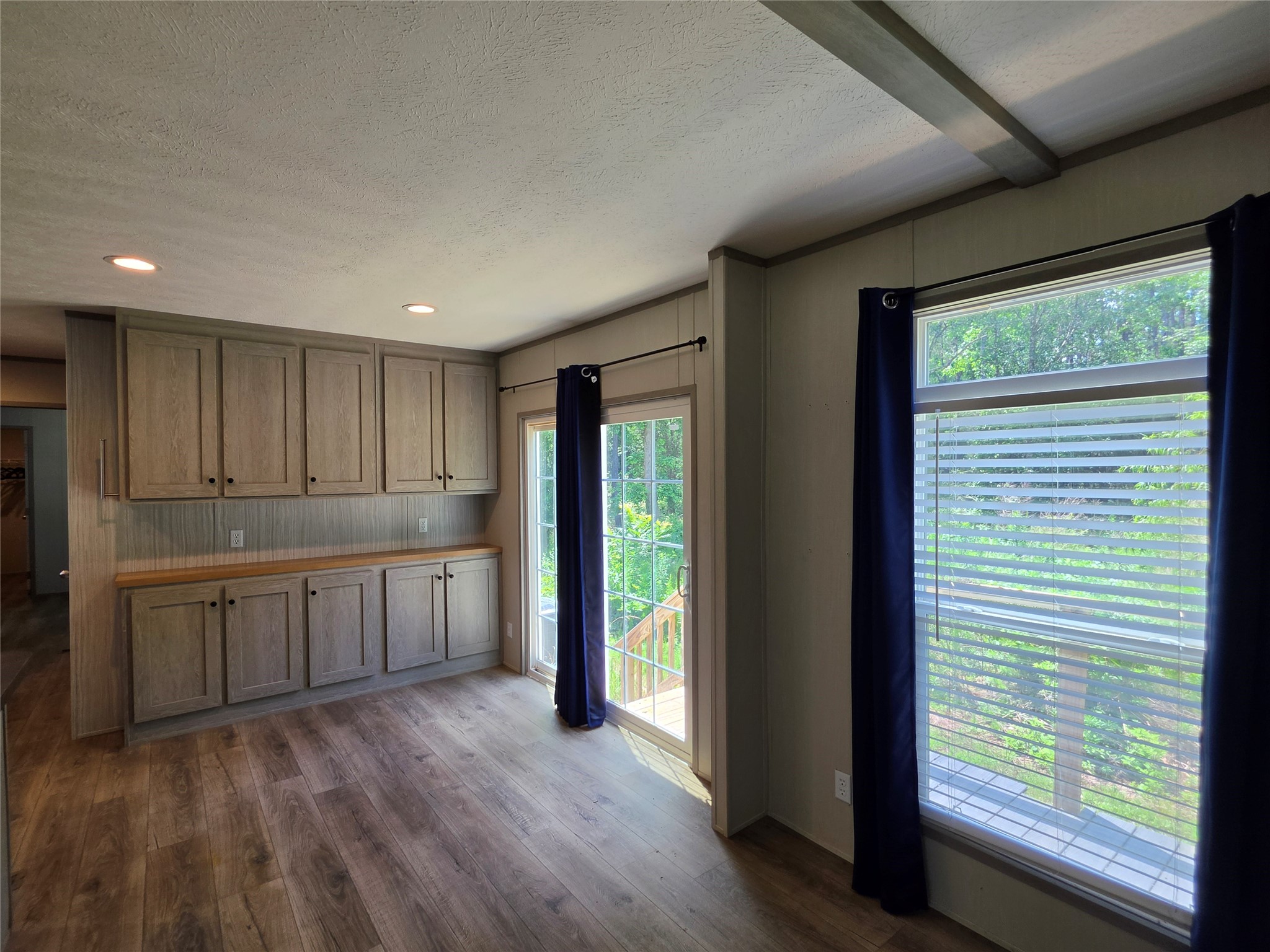195 County Road 4675 Property Photo 5