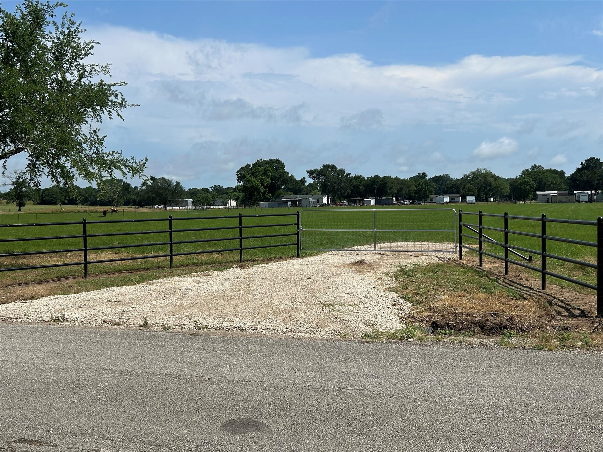 38715 Wiggins Road Property Photo 2