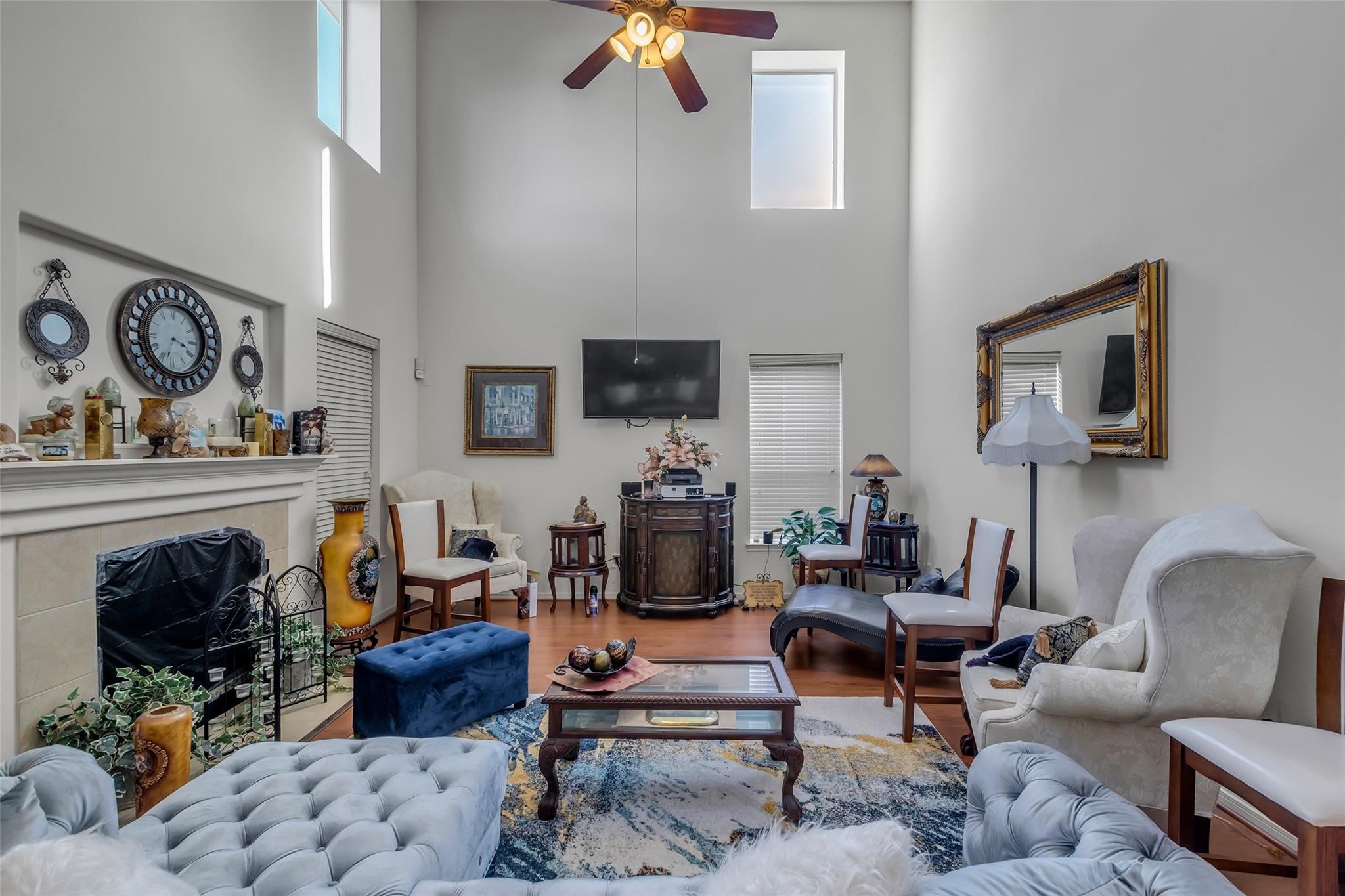 24639 Lakecrest Bend Drive Property Photo 3