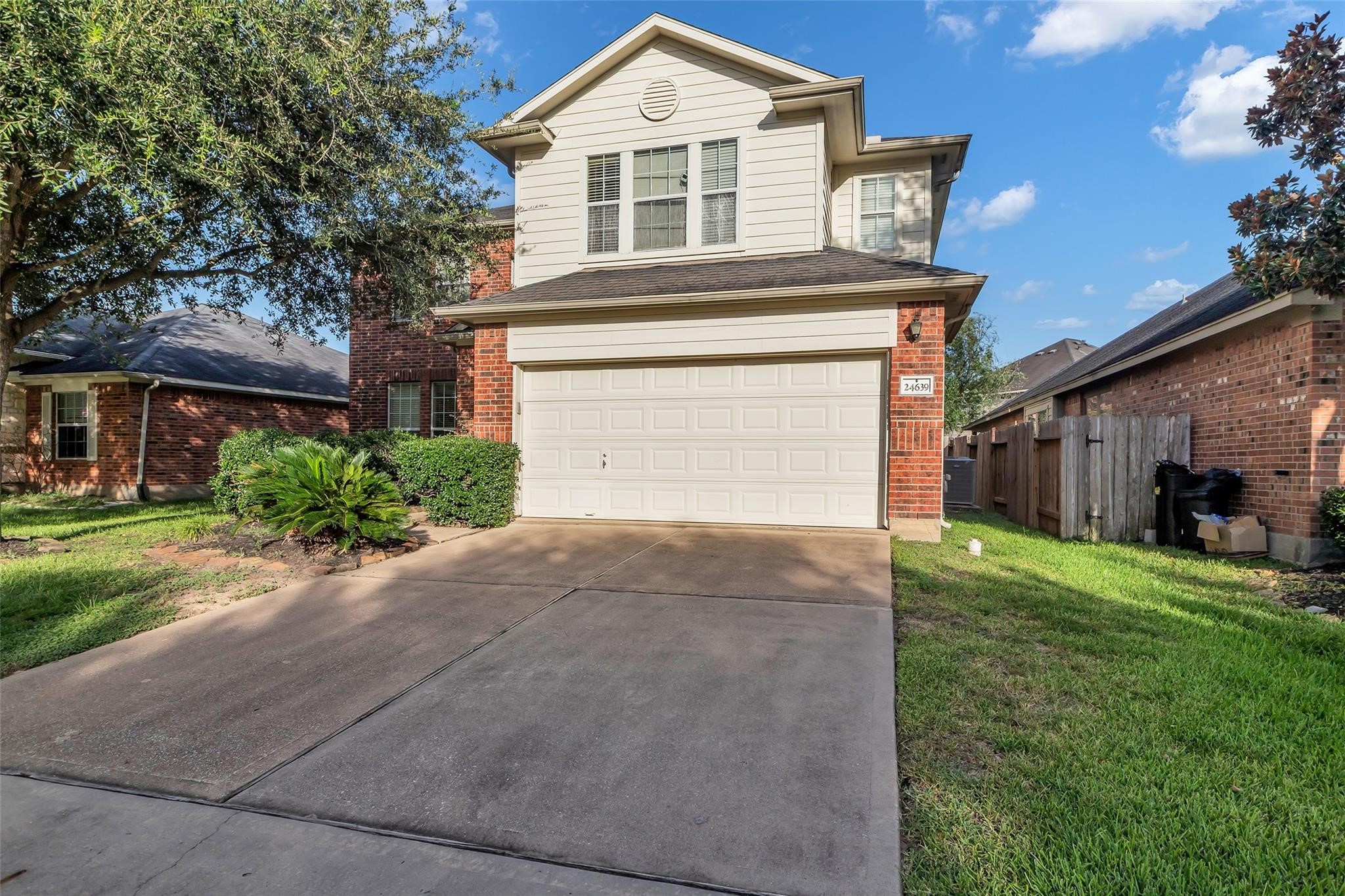 24639 Lakecrest Bend Drive Property Photo 25