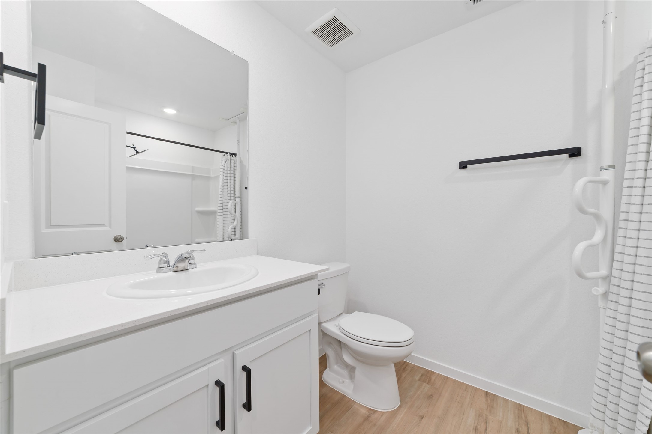 17935 Becker Landing Drive Property Photo 7