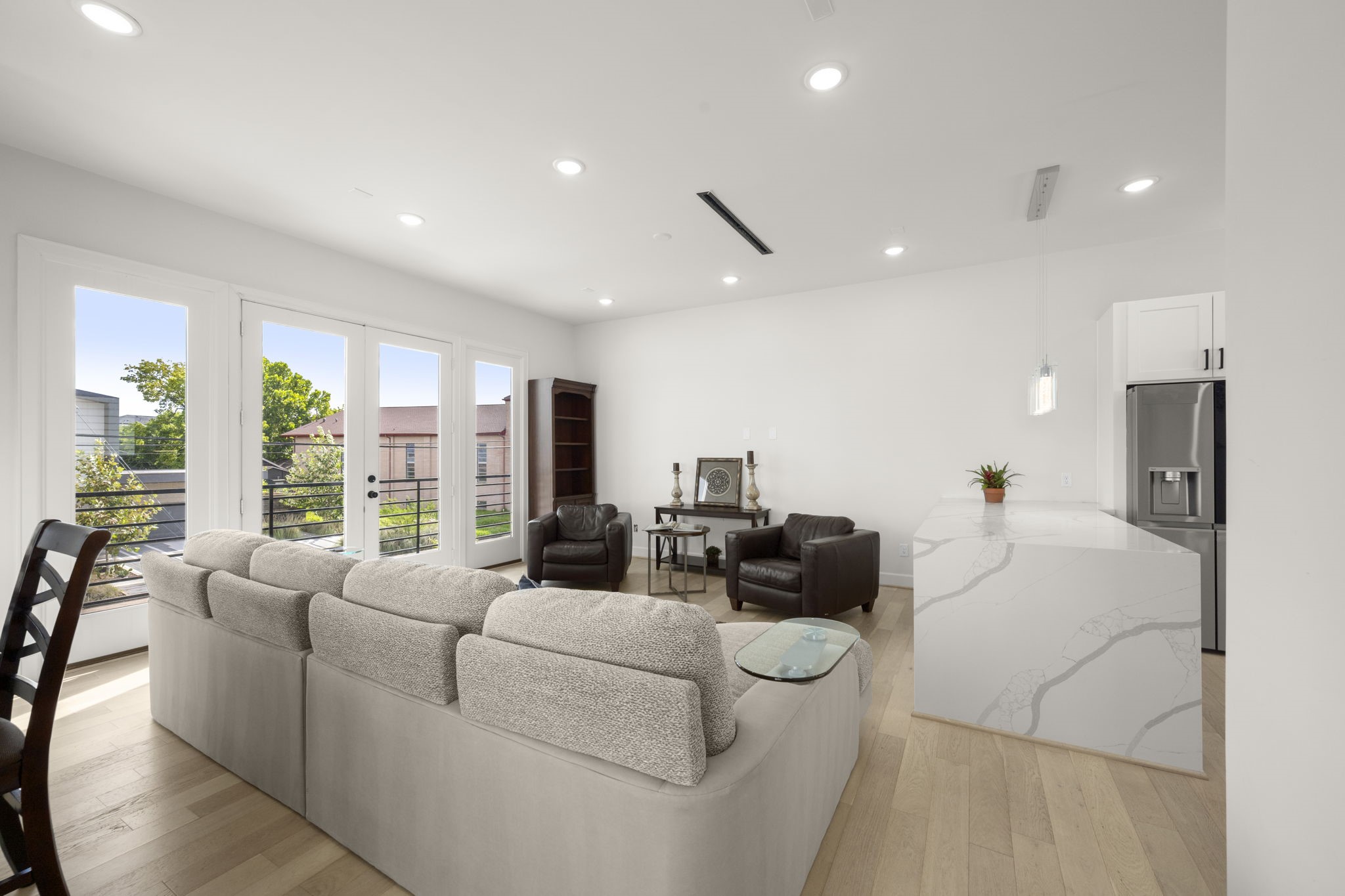 3022 Holman Street Property Photo 10