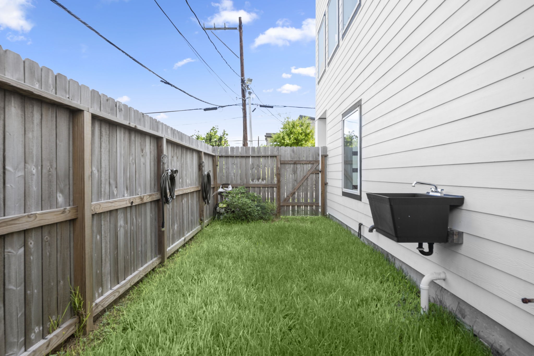 3022 Holman Street Property Photo 27
