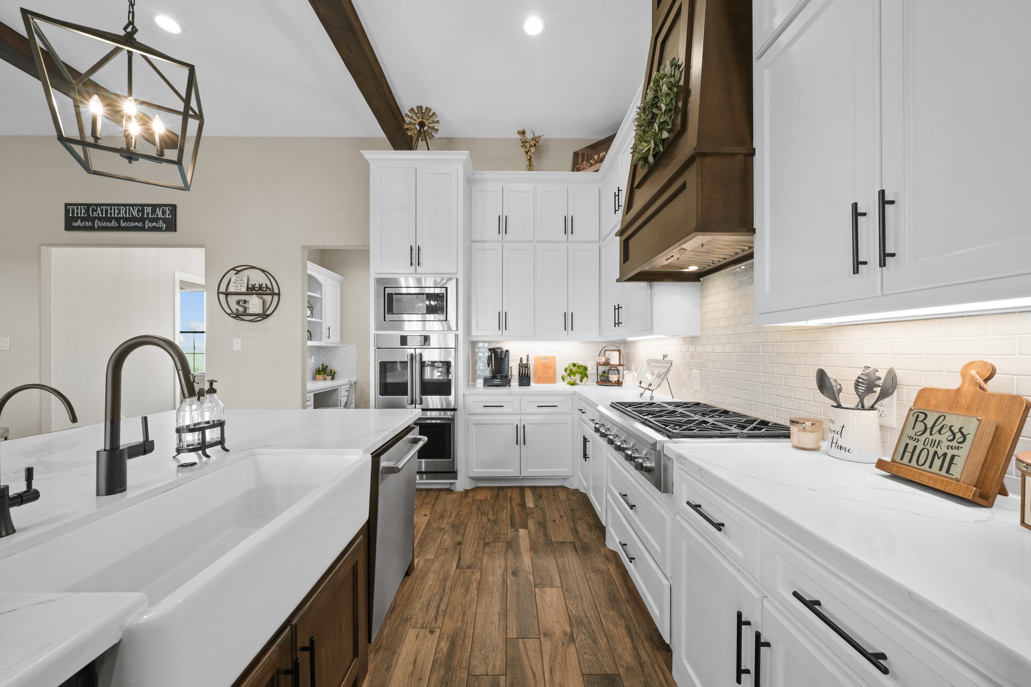 8441 Fairchild Road Property Photo 11