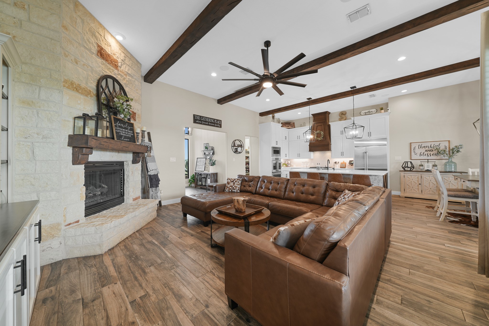 8441 Fairchild Road Property Photo 14
