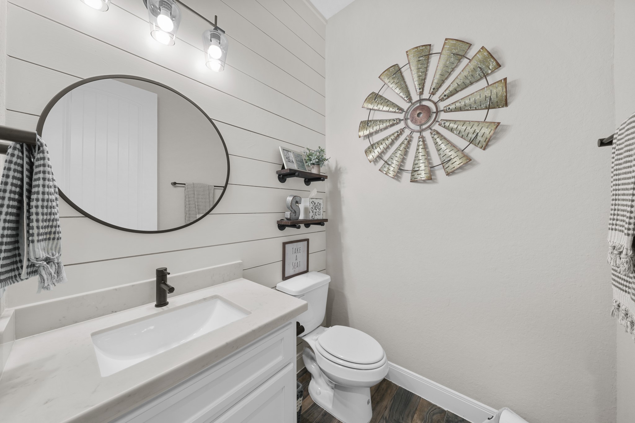 8441 Fairchild Road Property Photo 31