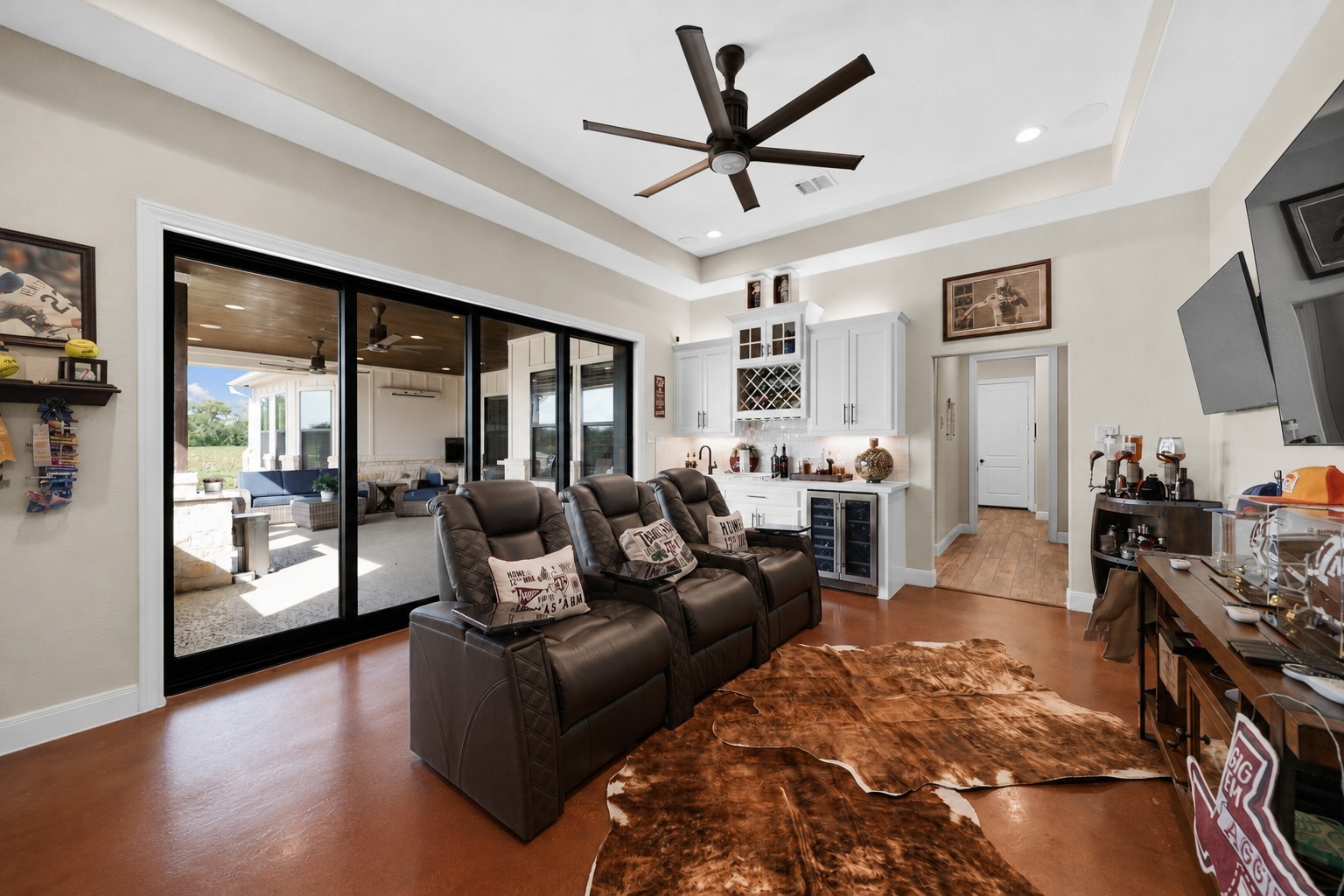 8441 Fairchild Road Property Photo 32