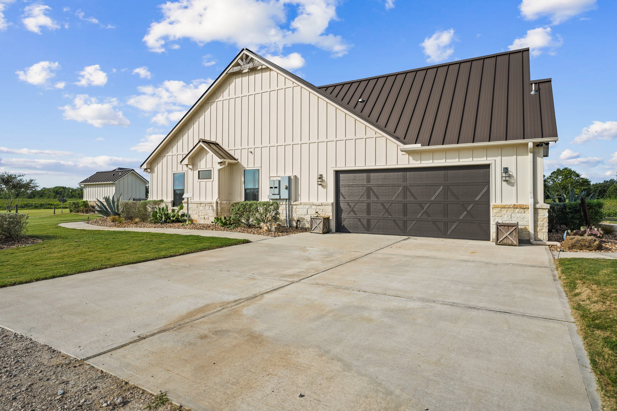 8441 Fairchild Road Property Photo 48