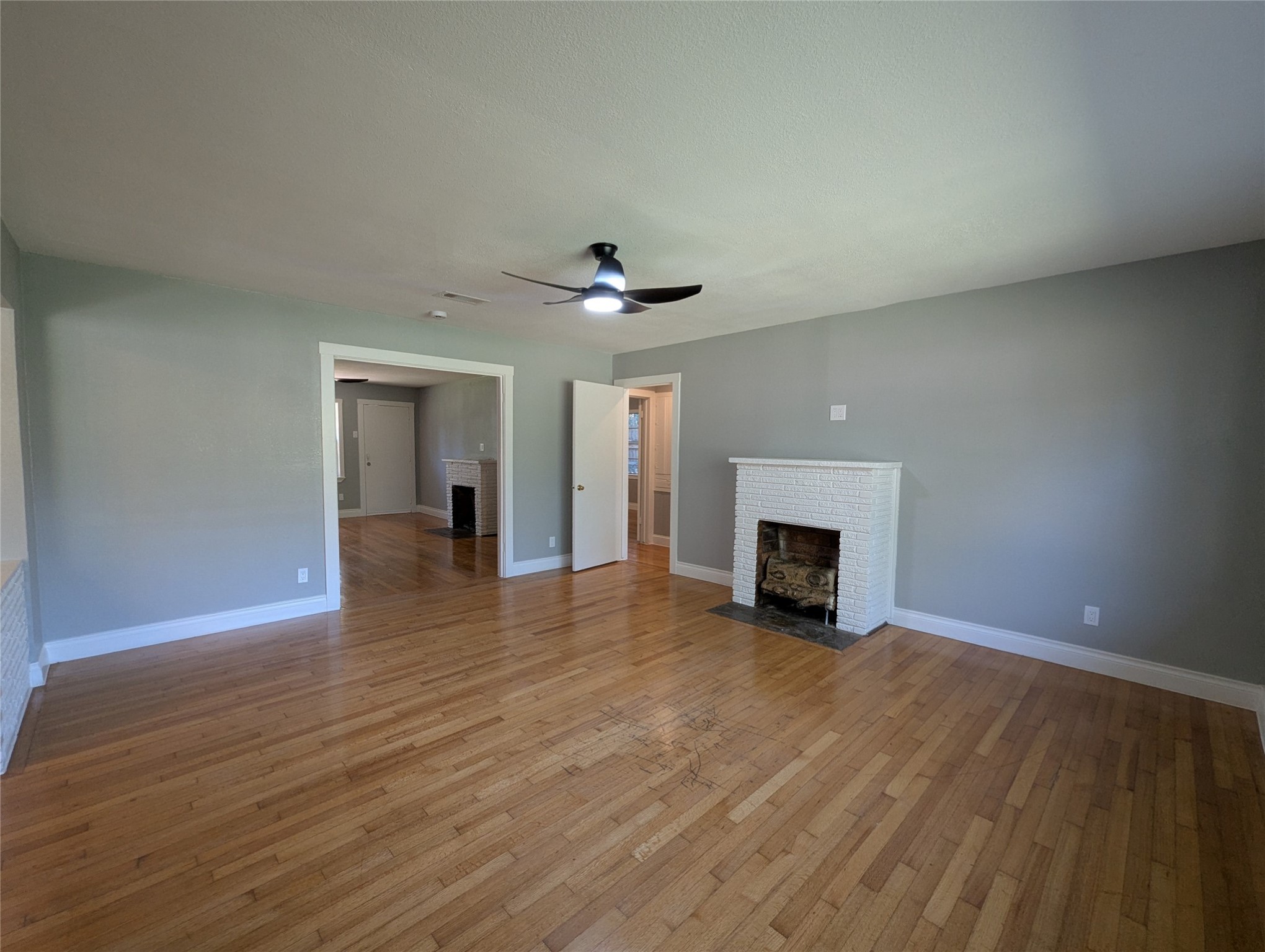 12633 Arp Street Property Photo 3