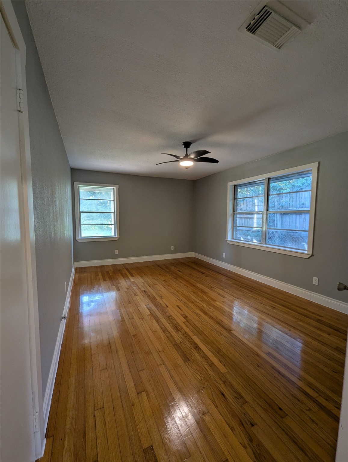 12633 Arp Street Property Photo 7