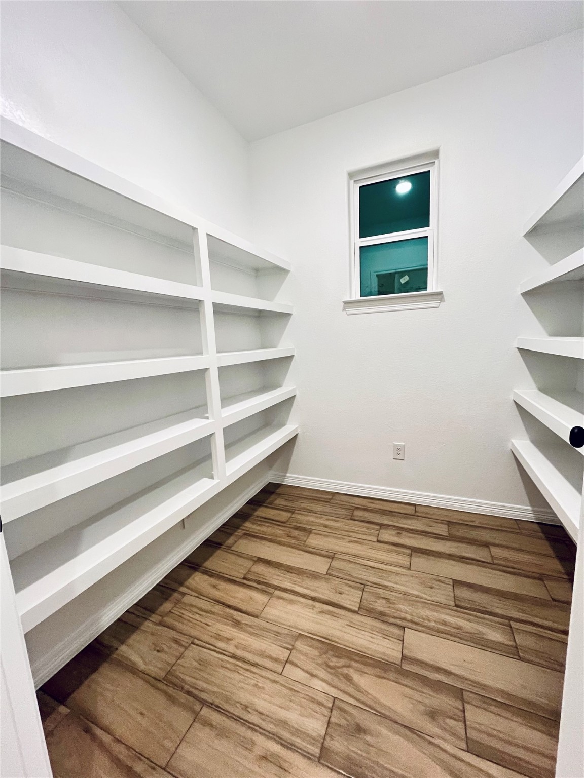 24994 Armagh Street Property Photo 7