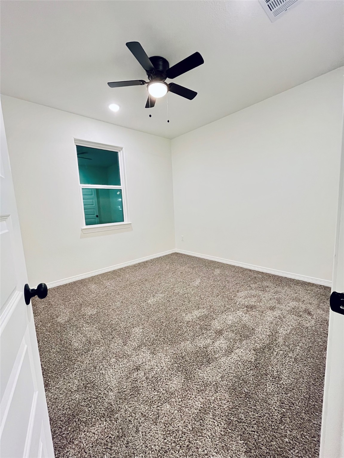 24994 Armagh Street Property Photo 16