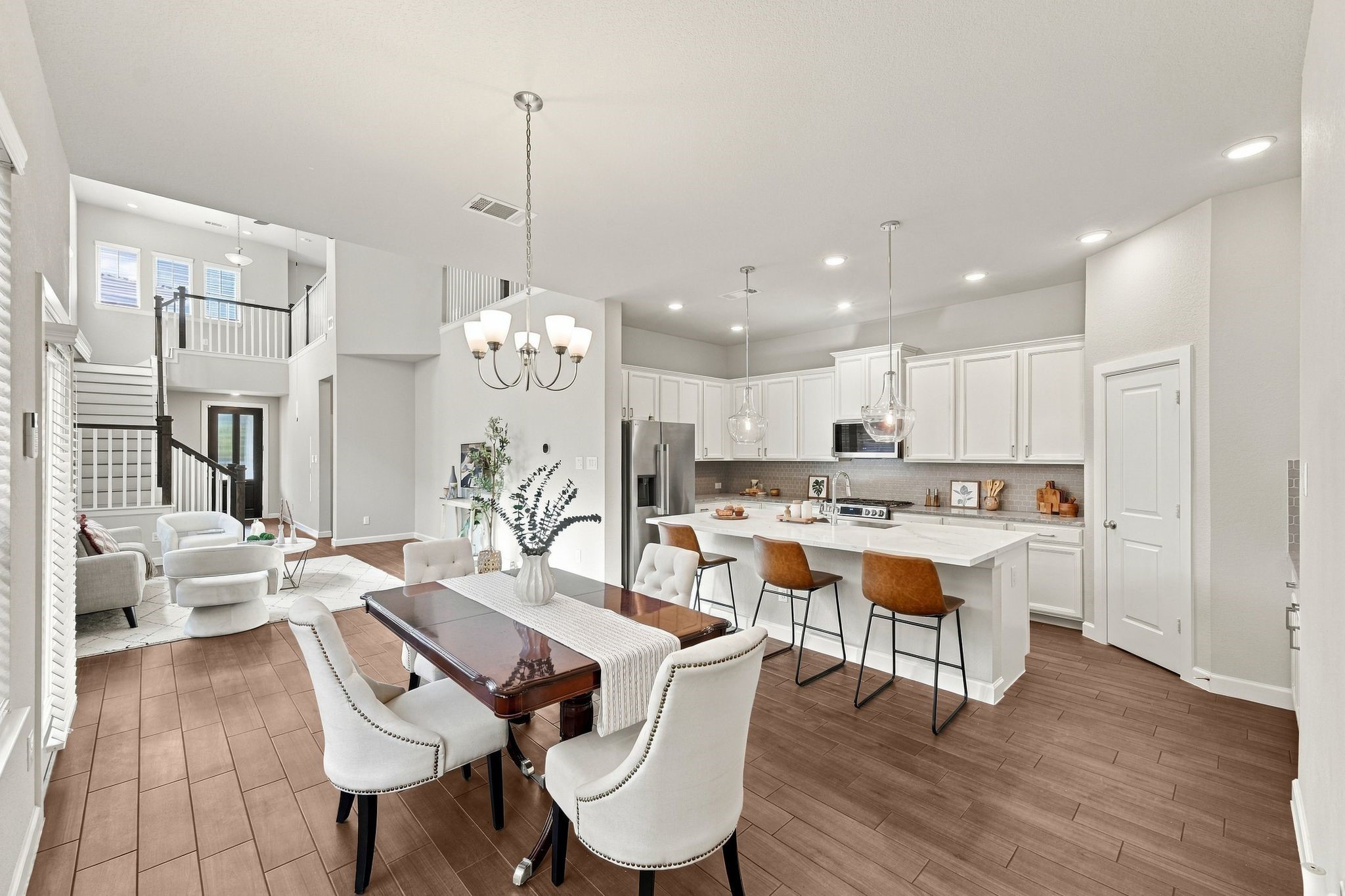 27022 Brighton Valley Way Sw Property Photo 3