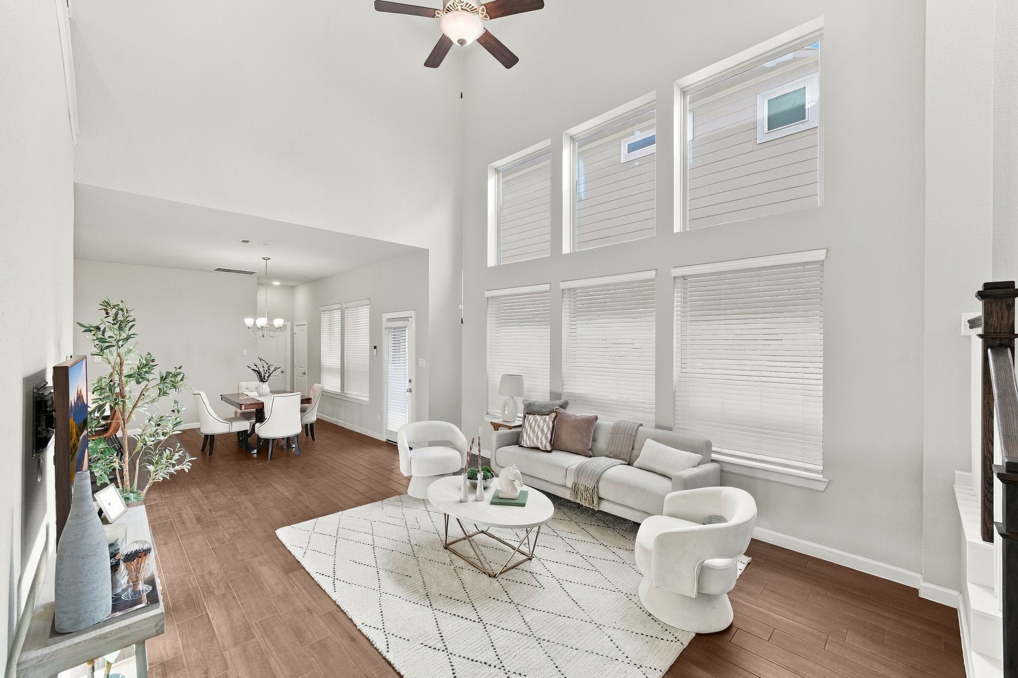 27022 Brighton Valley Way Sw Property Photo 4
