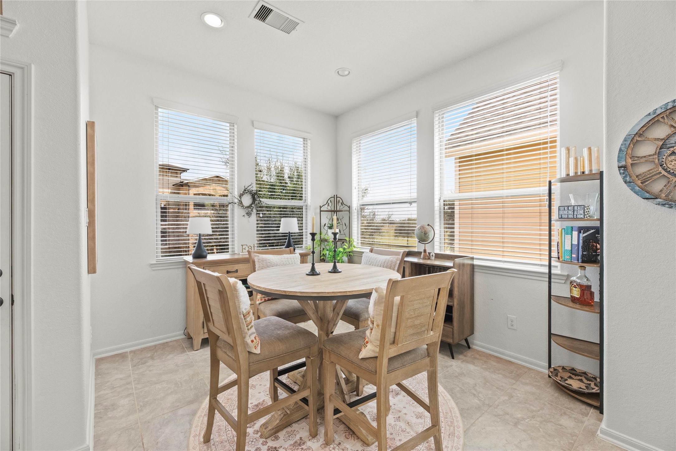 12214 La Strada Street Property Photo 8
