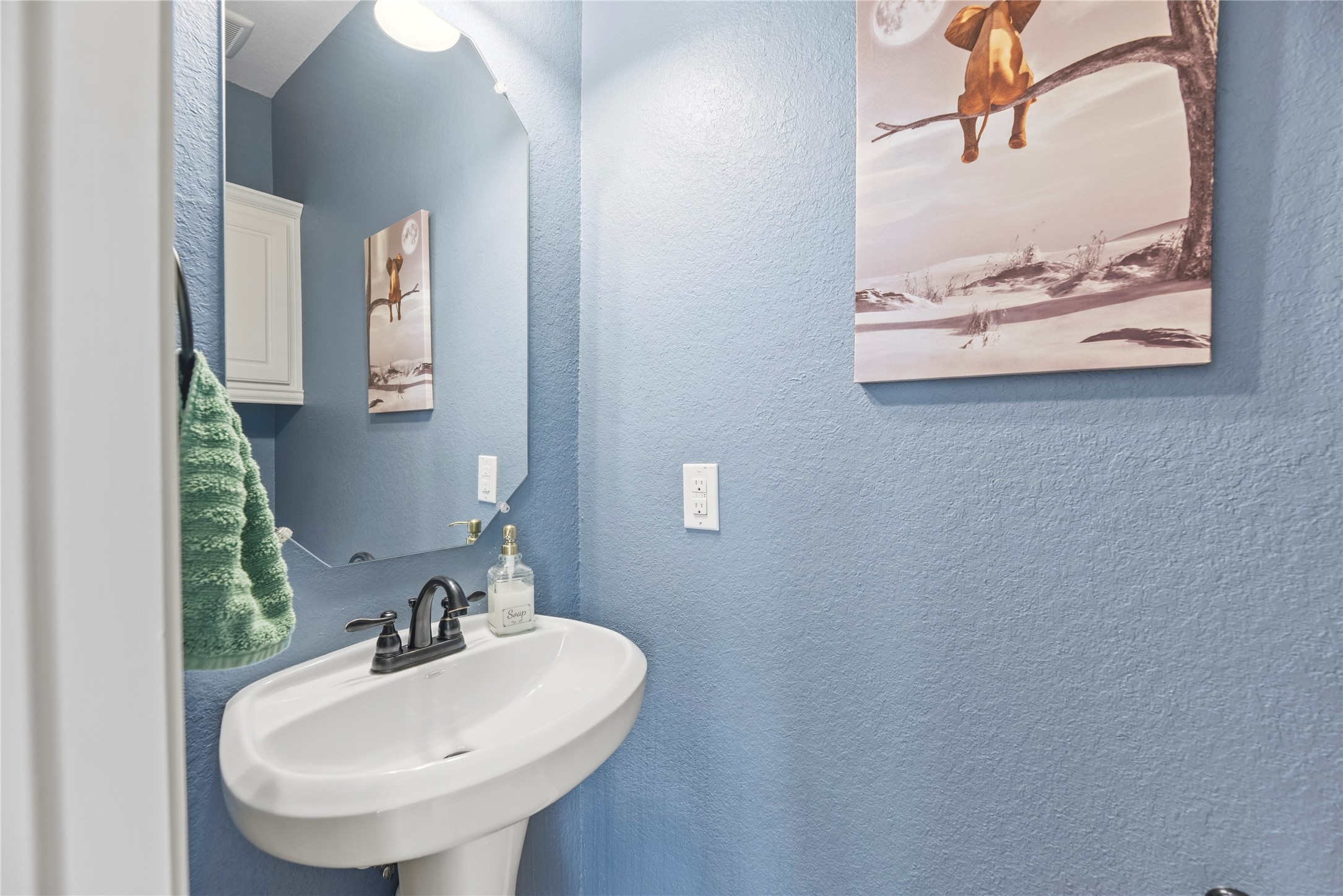 12214 La Strada Street Property Photo 10