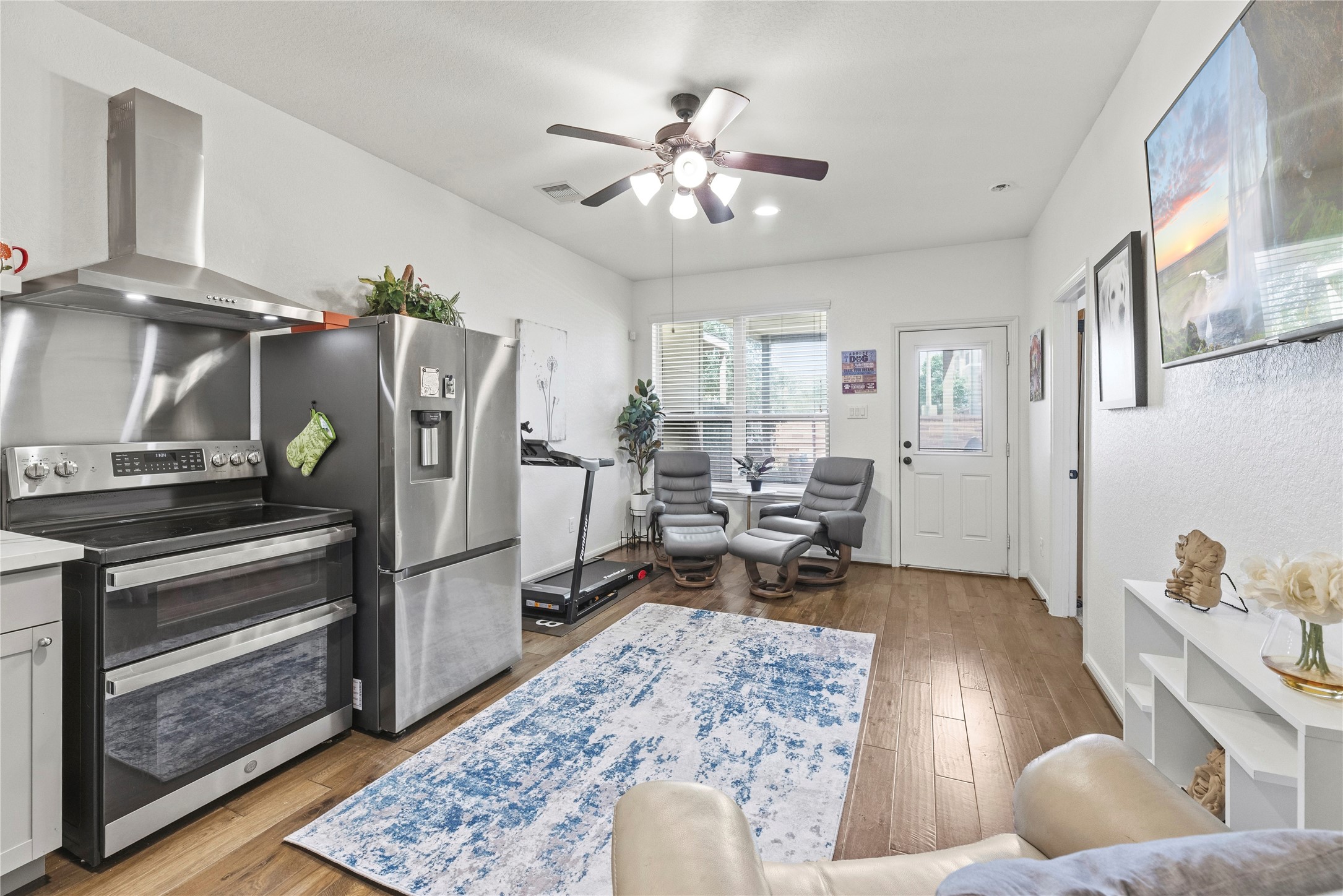 12214 La Strada Street Property Photo 16