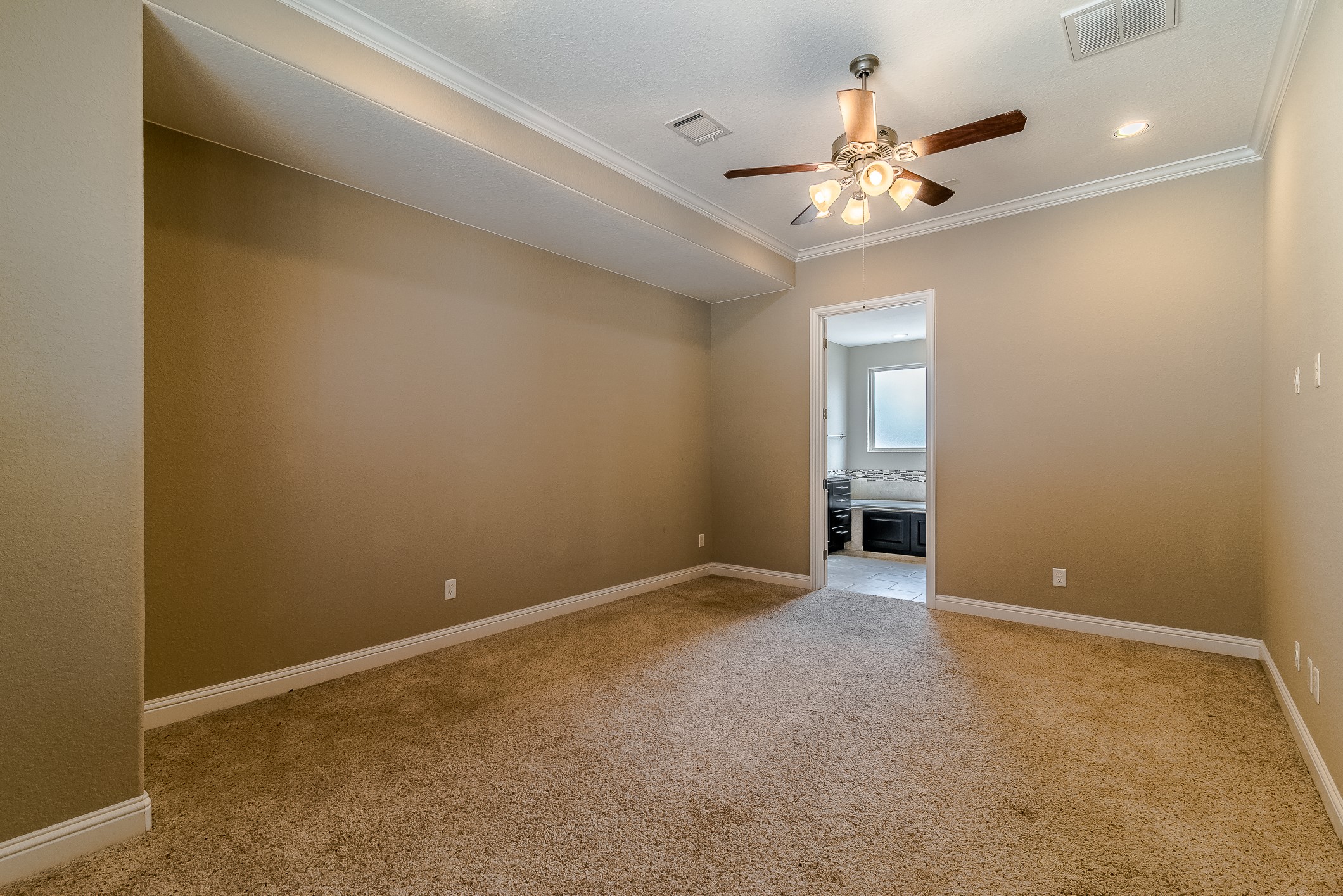 1610 Knox Street A Property Photo 19