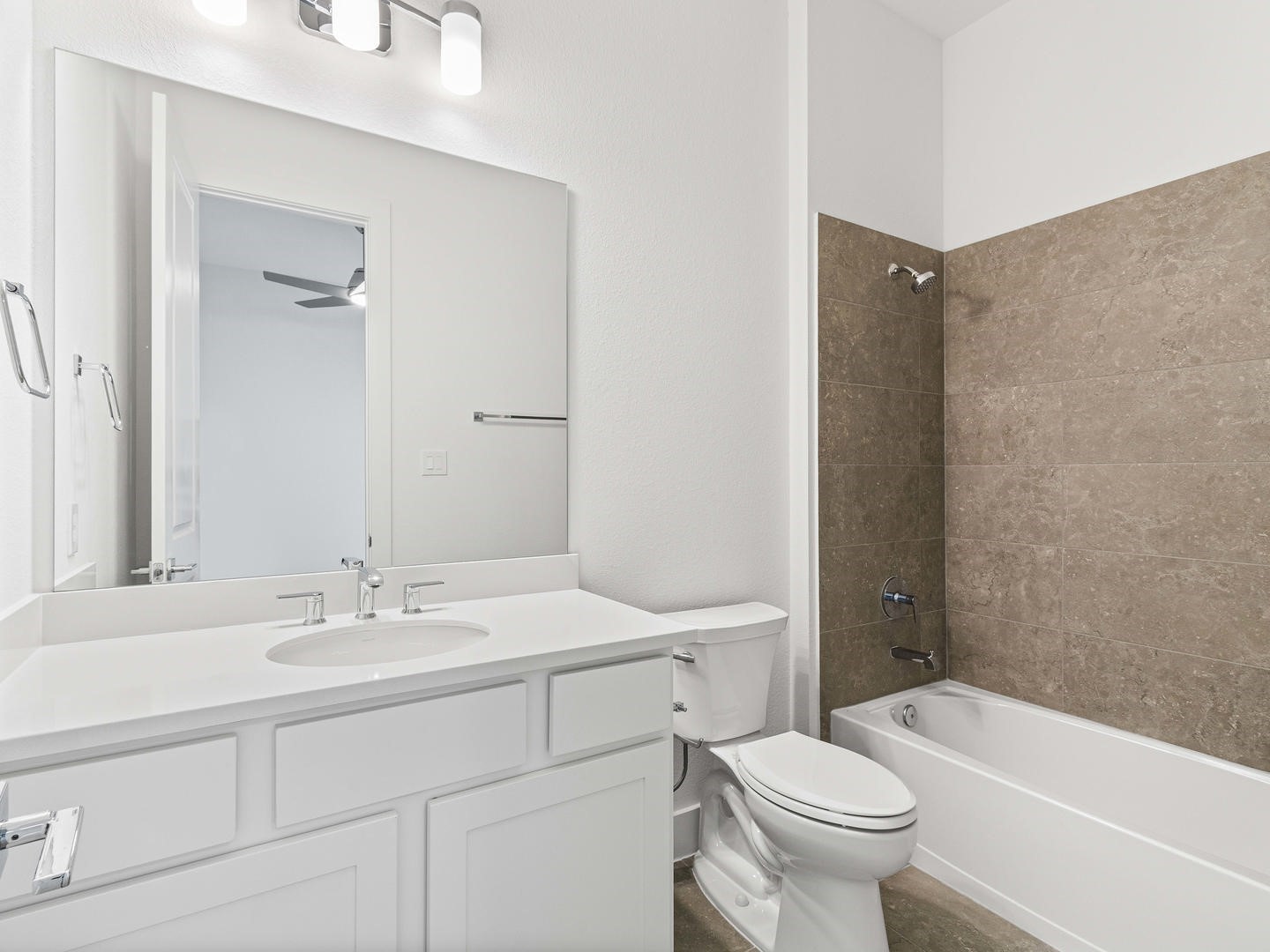 10743 Verdant Hill Property Photo 28