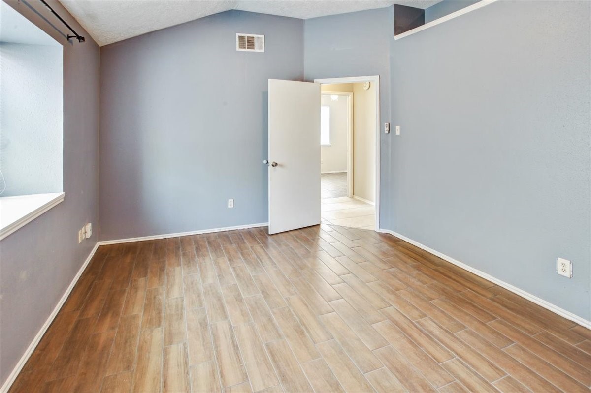 21506 Bluebonnet Meadow Lane Property Photo 11