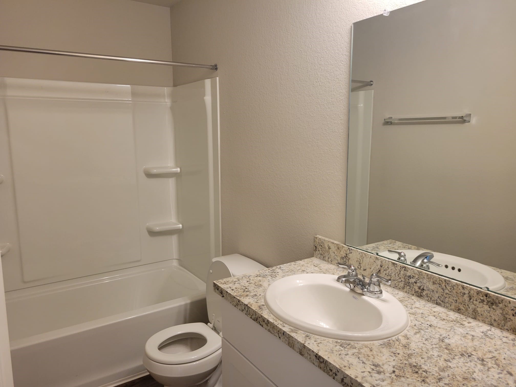 14930 Dane Ct Property Photo 9