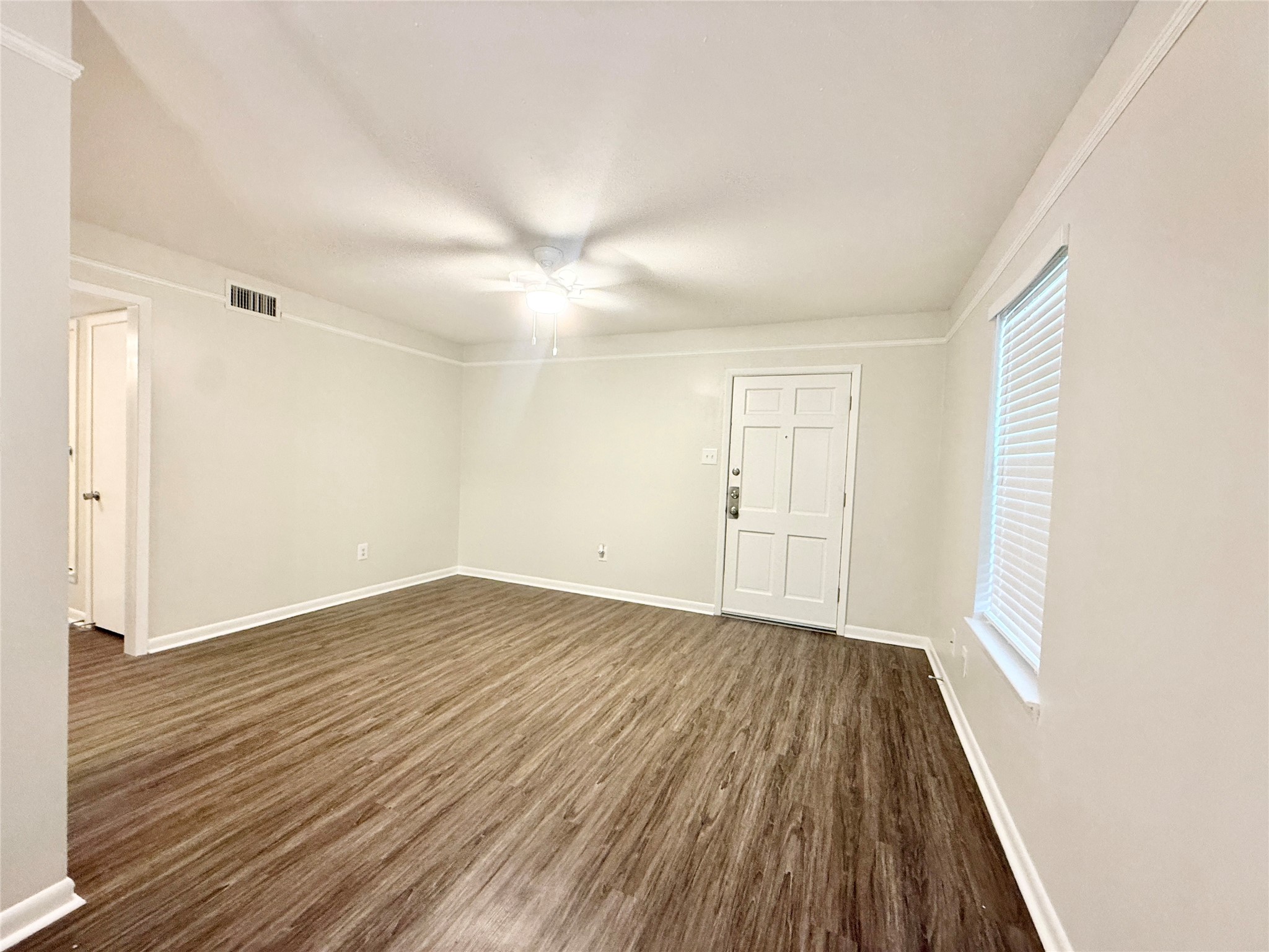 500 Willow Drive C6 Property Photo 3