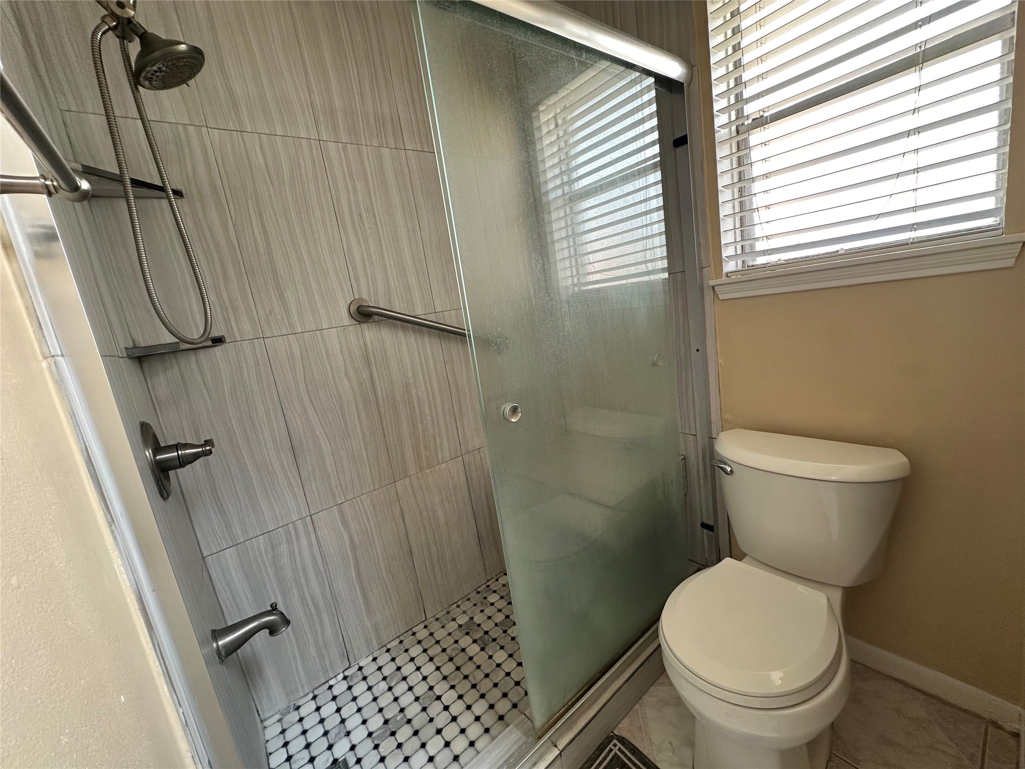6610 Readsland Lane Property Photo 11