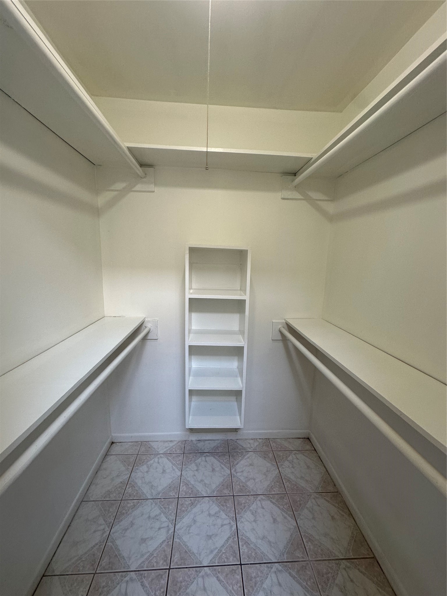 6610 Readsland Lane Property Photo 12