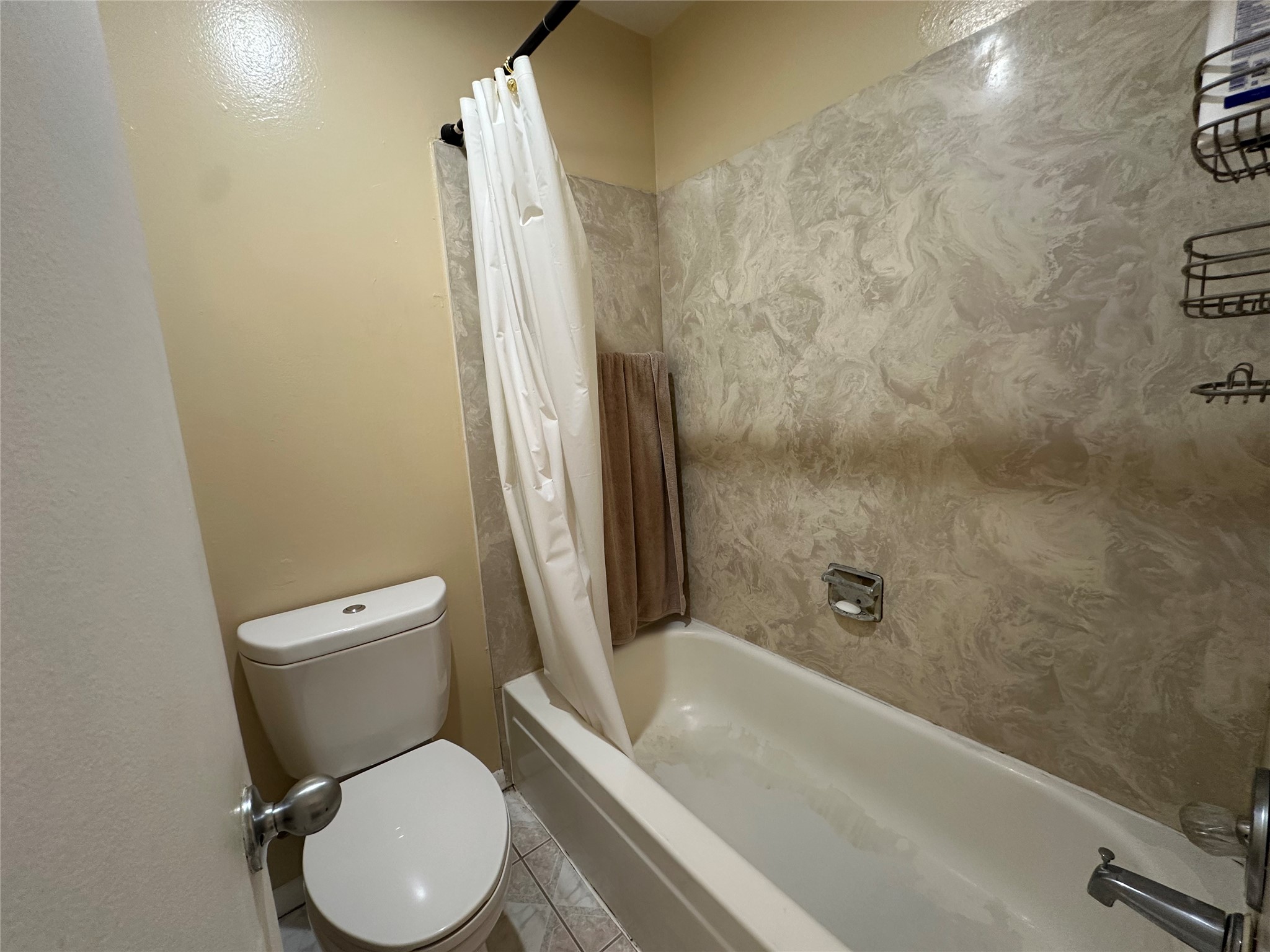 6610 Readsland Lane Property Photo 14
