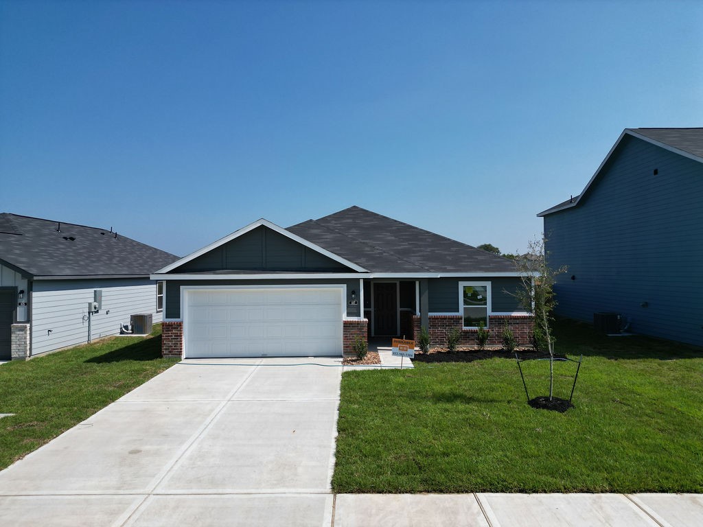 807 Stoney Point Lane Property Photo 1