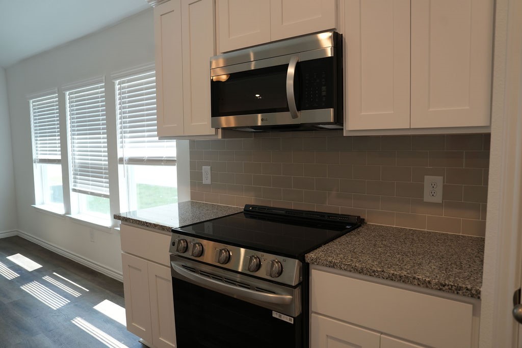 807 Stoney Point Lane Property Photo 5