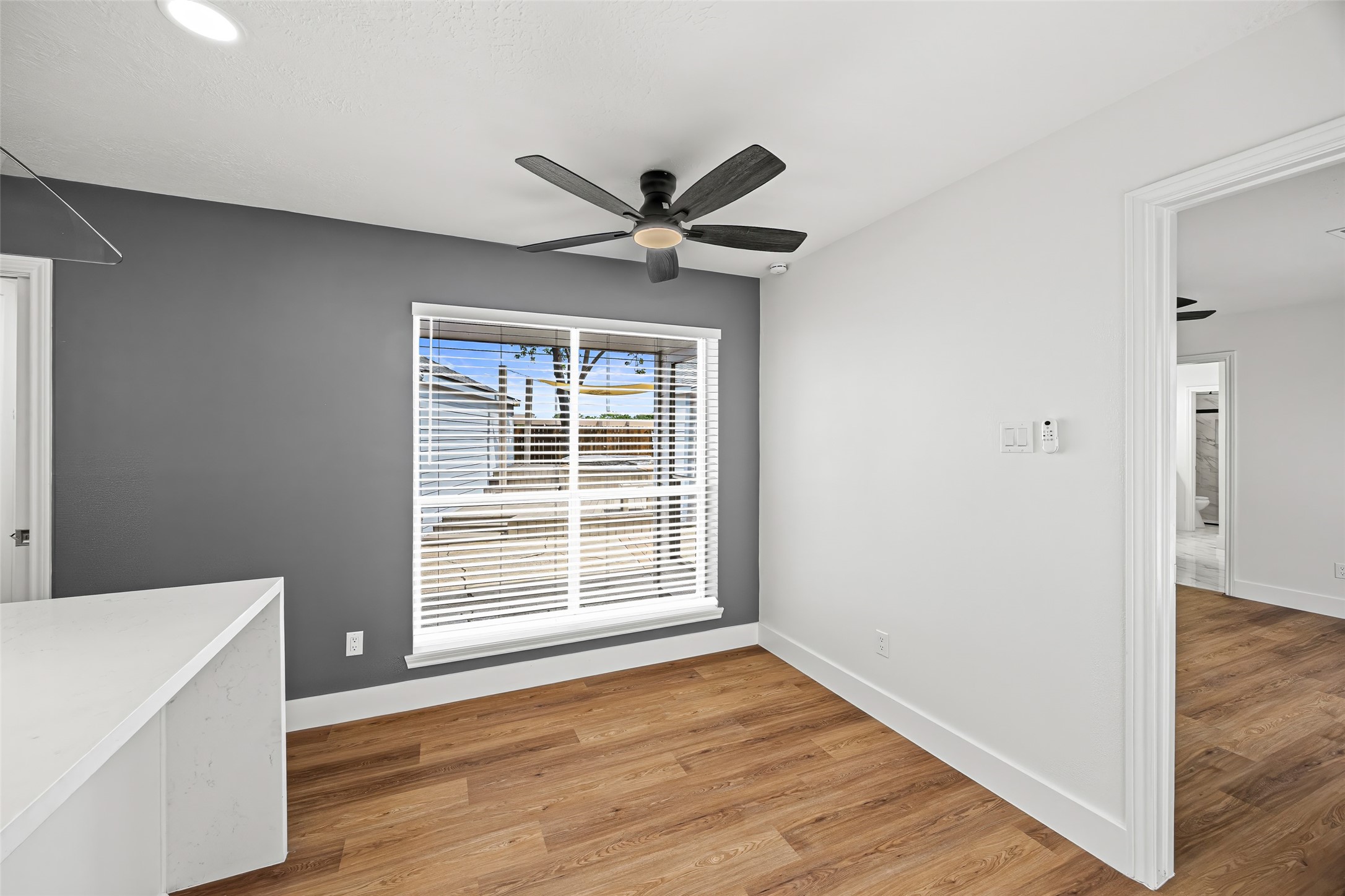 12210 Waldemar Drive Property Photo 11